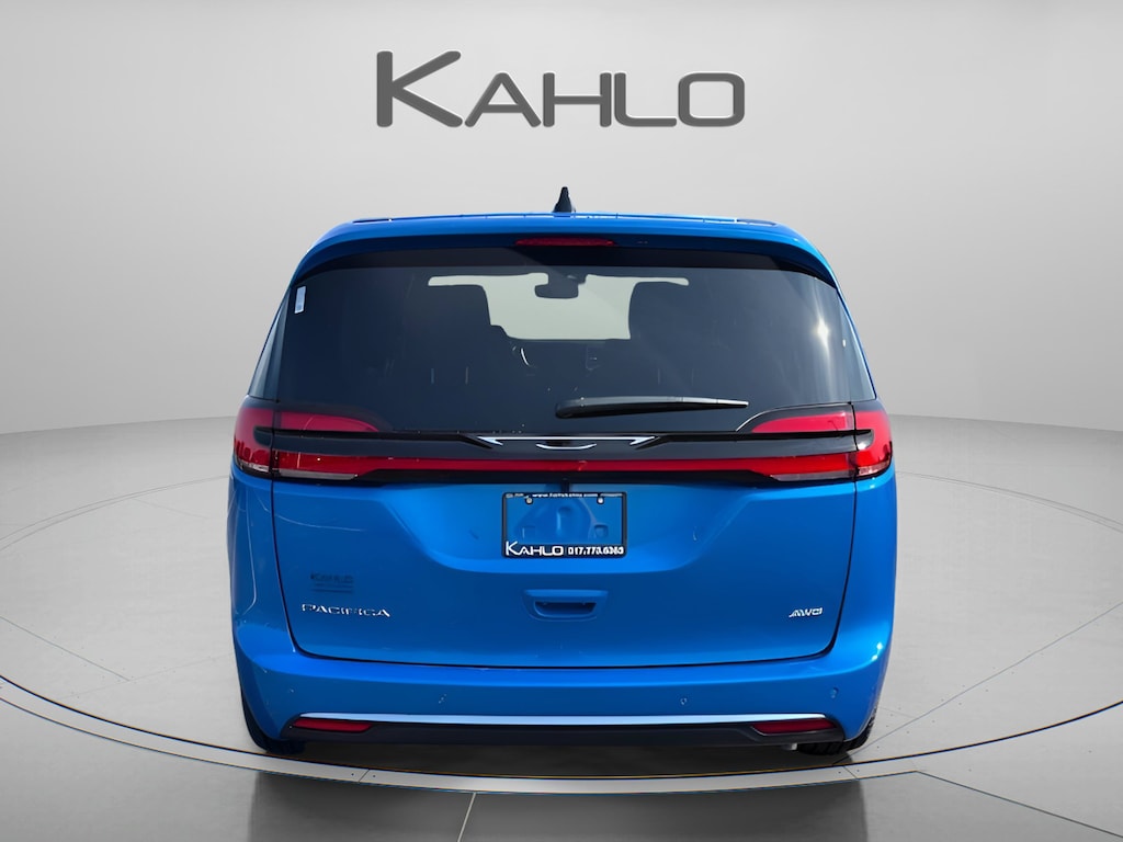 New 2027 Chrysler Pacifica Select Passenger Van