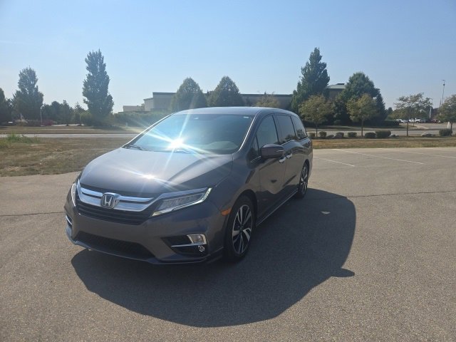 2020 Honda Odyssey Elite photo 2