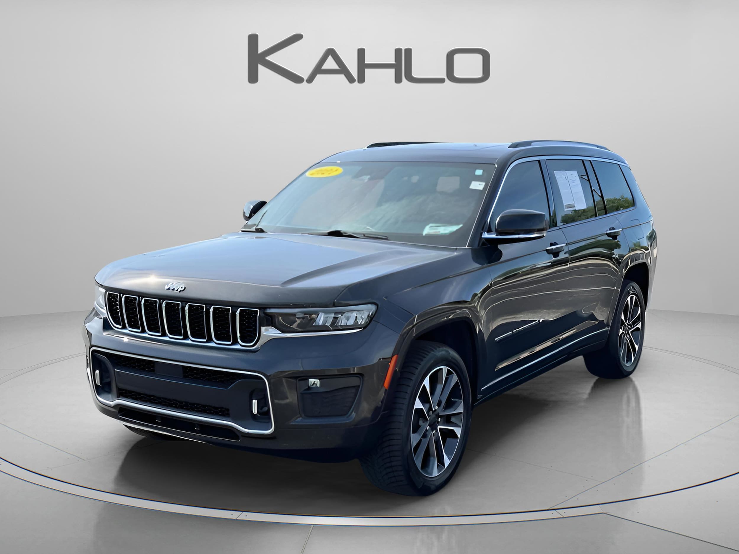 2021 Jeep Grand Cherokee L Overland's photo