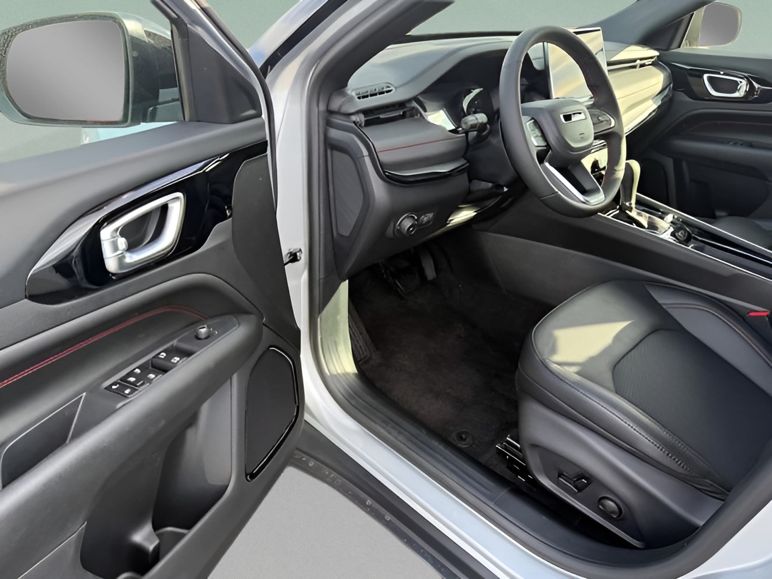 2026 Jeep Compass Trailhawk - Photo 14