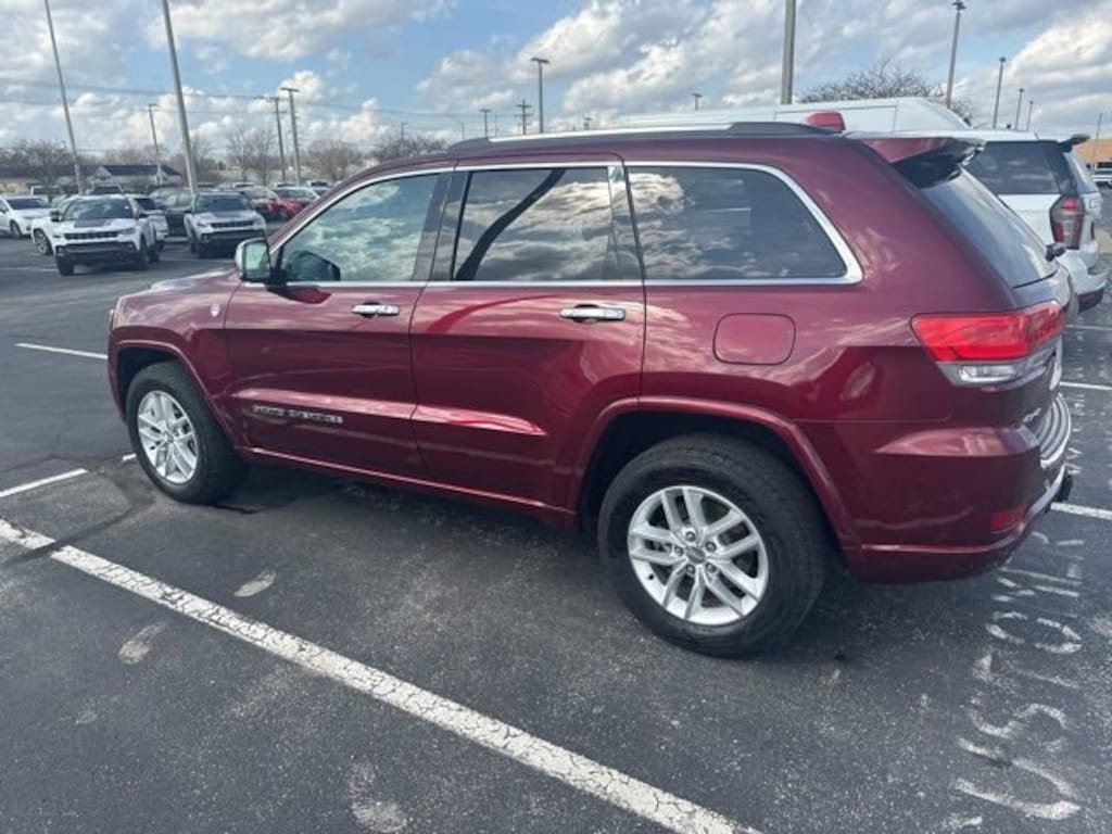 Used 2017 Jeep Grand Cherokee Overland SUV