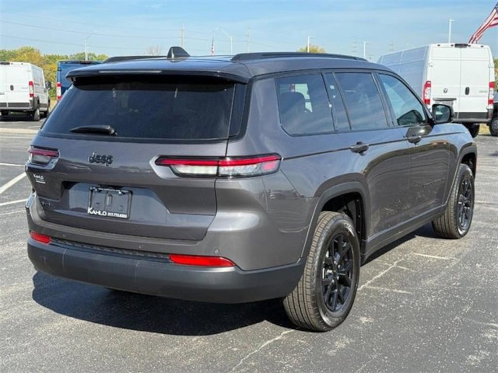 New 2025 Jeep Grand Cherokee L Altitude X Sport Utility