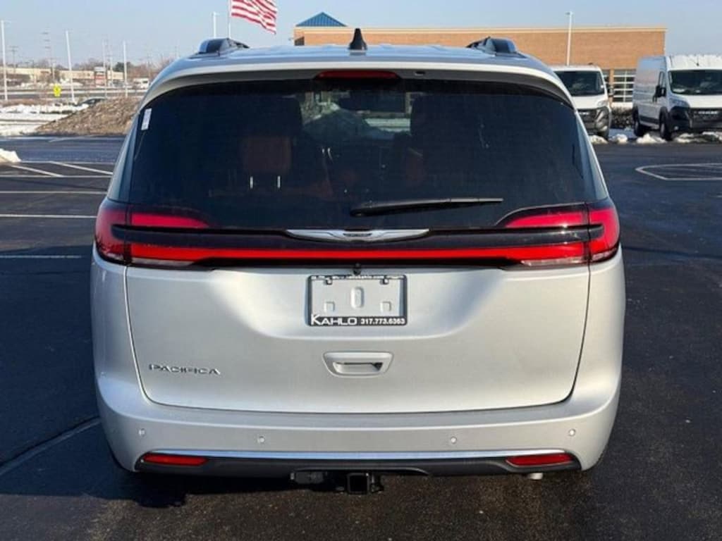 New 2026 Chrysler Pacifica Pinnacle Passenger Van