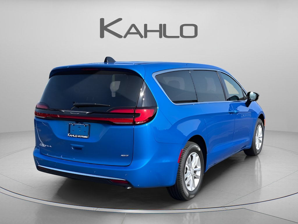 New 2027 Chrysler Pacifica Select Passenger Van