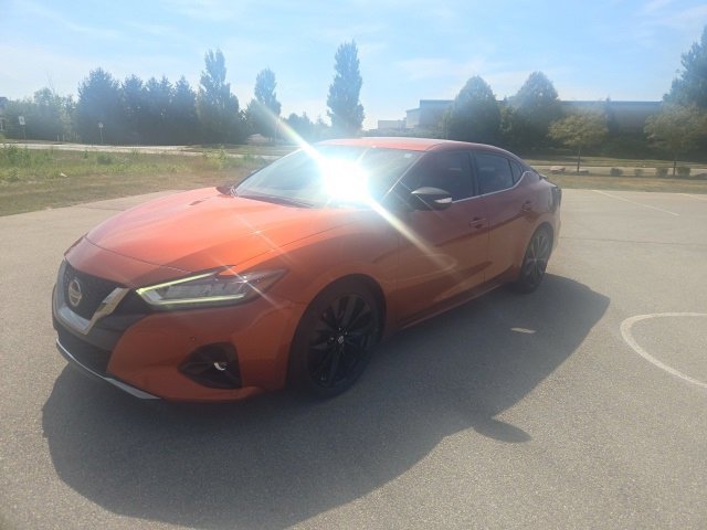2019 Nissan Maxima SR photo 2