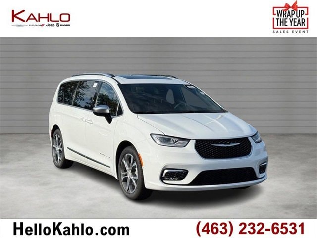 2026 Chrysler Pacifica Pinnacle's photo