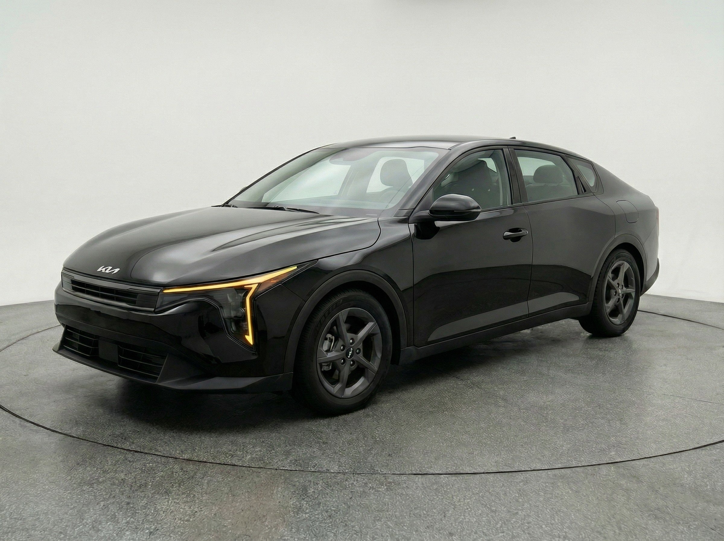 Thumbnail: 2025 Kia K4 - 3