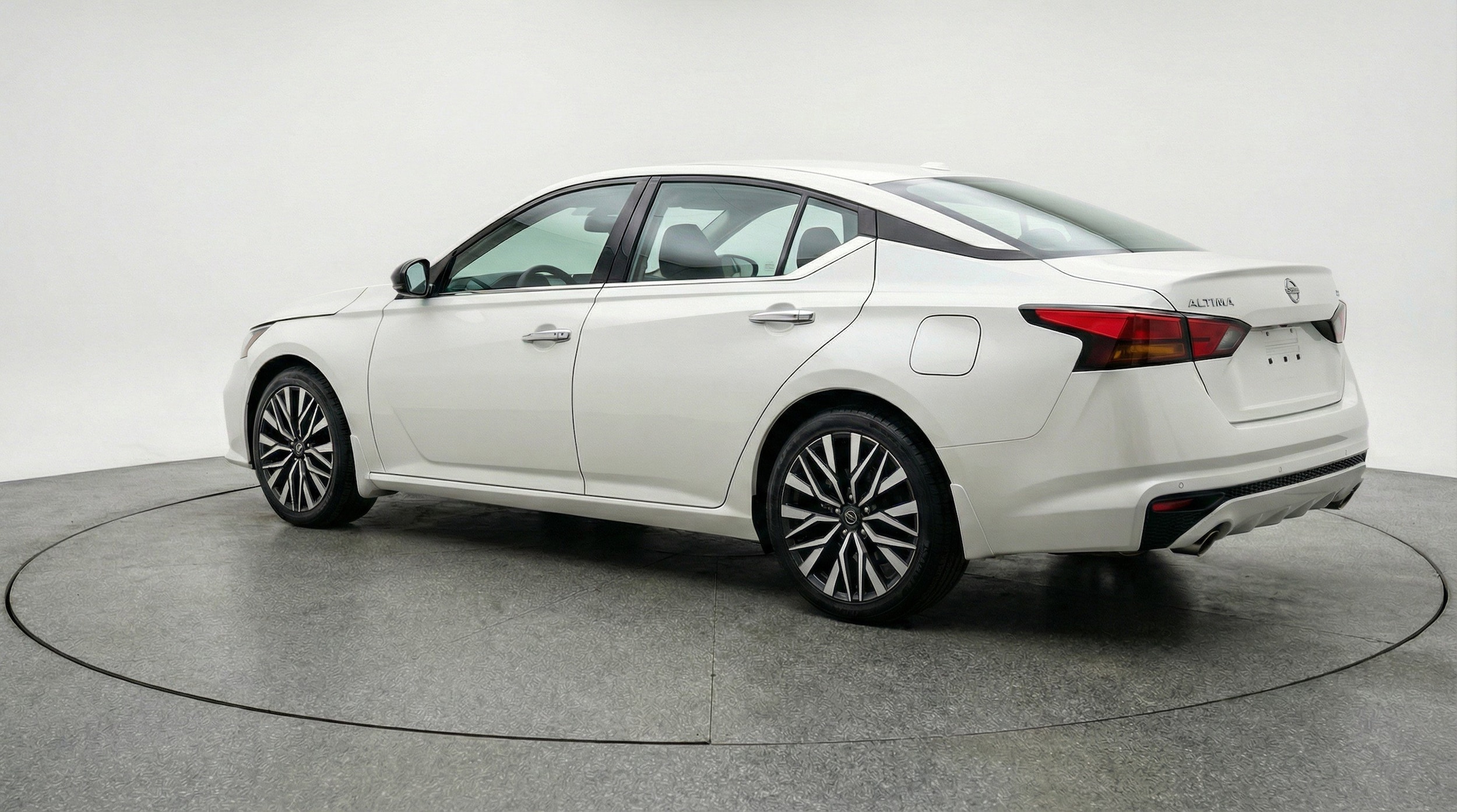 Thumbnail: 2025 Nissan Altima - 6