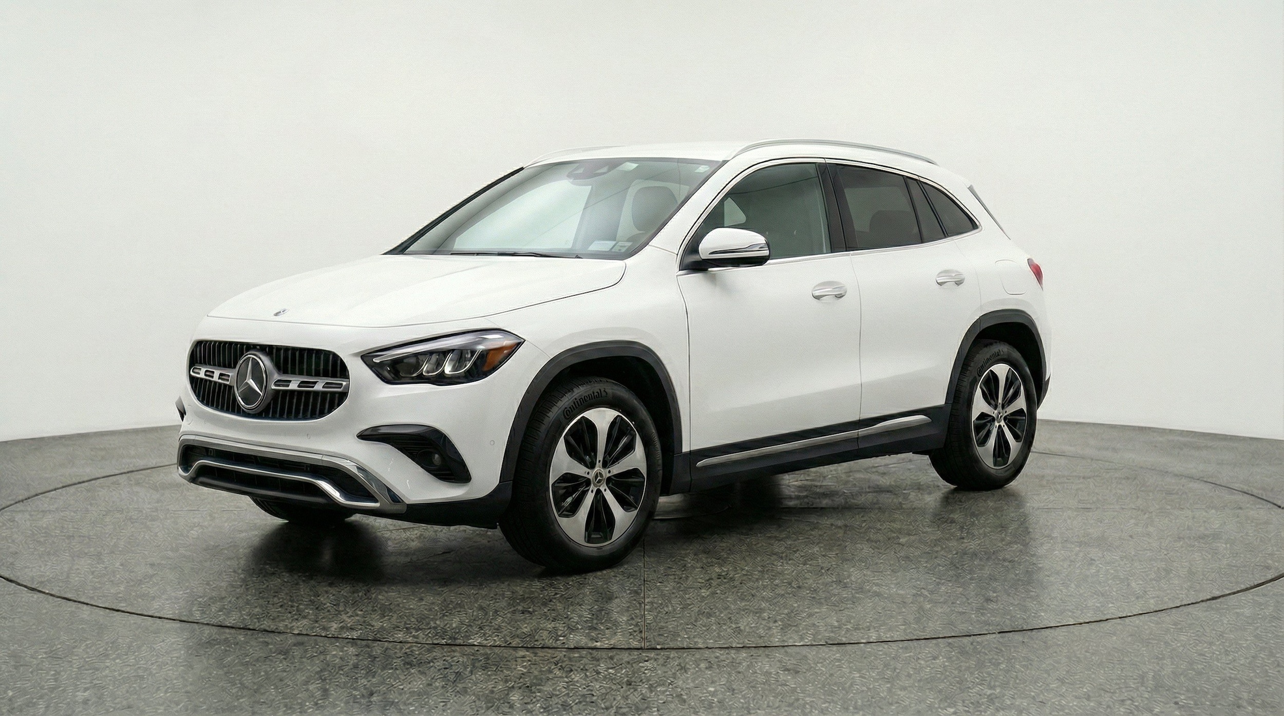 Thumbnail: 2025 Mercedes-Benz GLA - 3