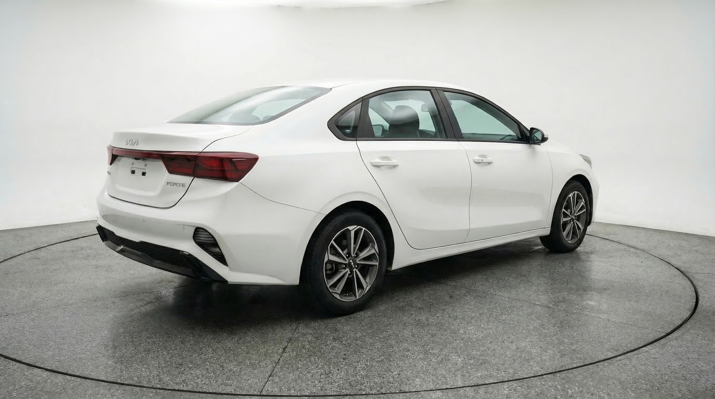 Thumbnail: 2024 Kia Forte - 7