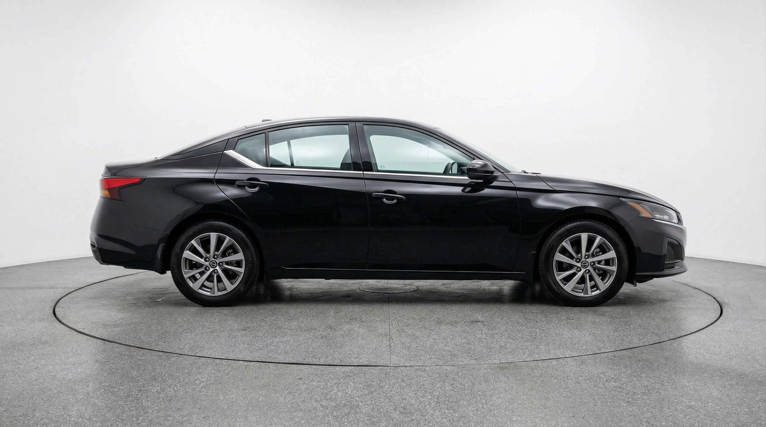 Thumbnail: 2025 Nissan Altima - 11