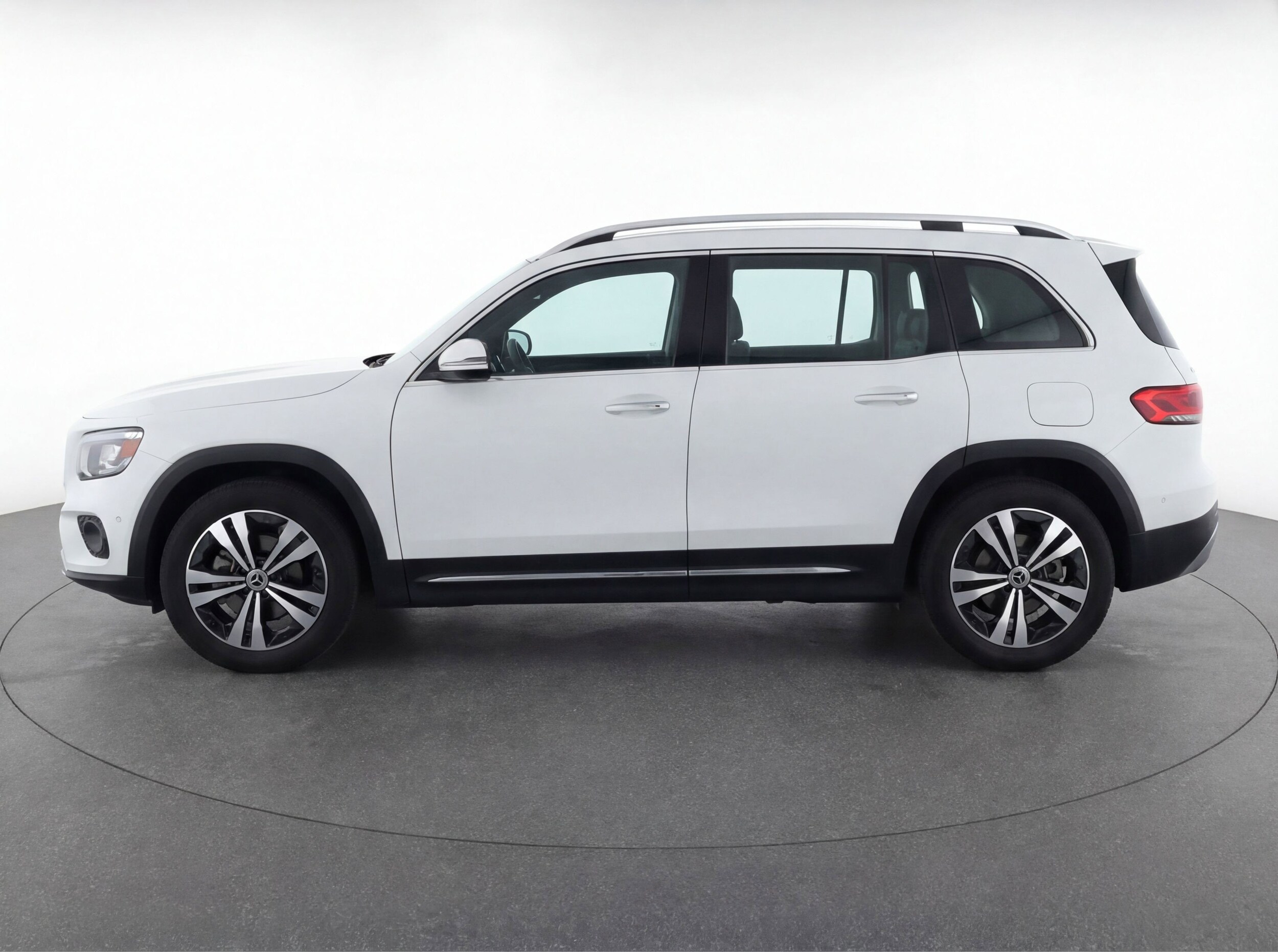 Thumbnail: 2024 Mercedes-Benz GLB - 5