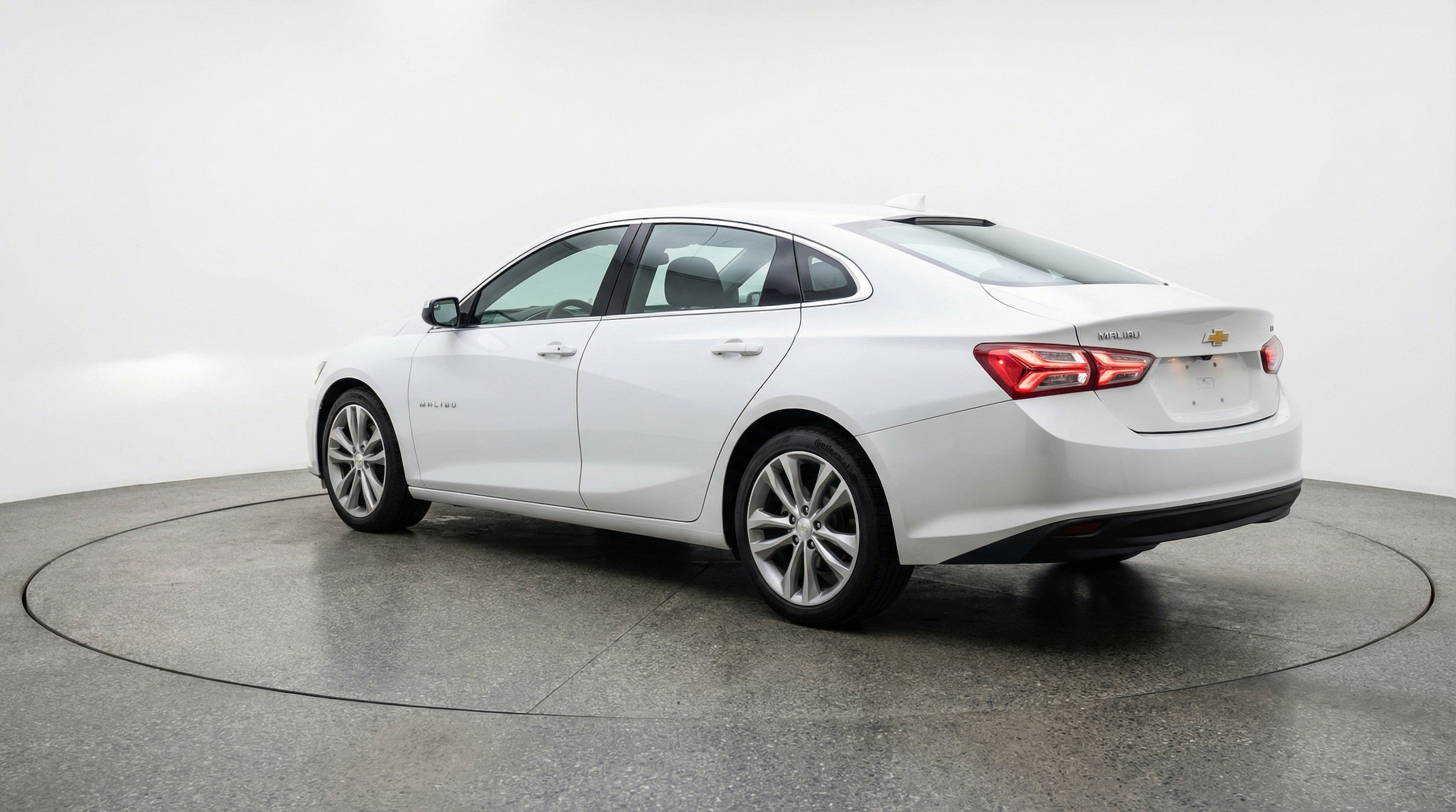Thumbnail: 2024 Chevrolet Malibu - 6