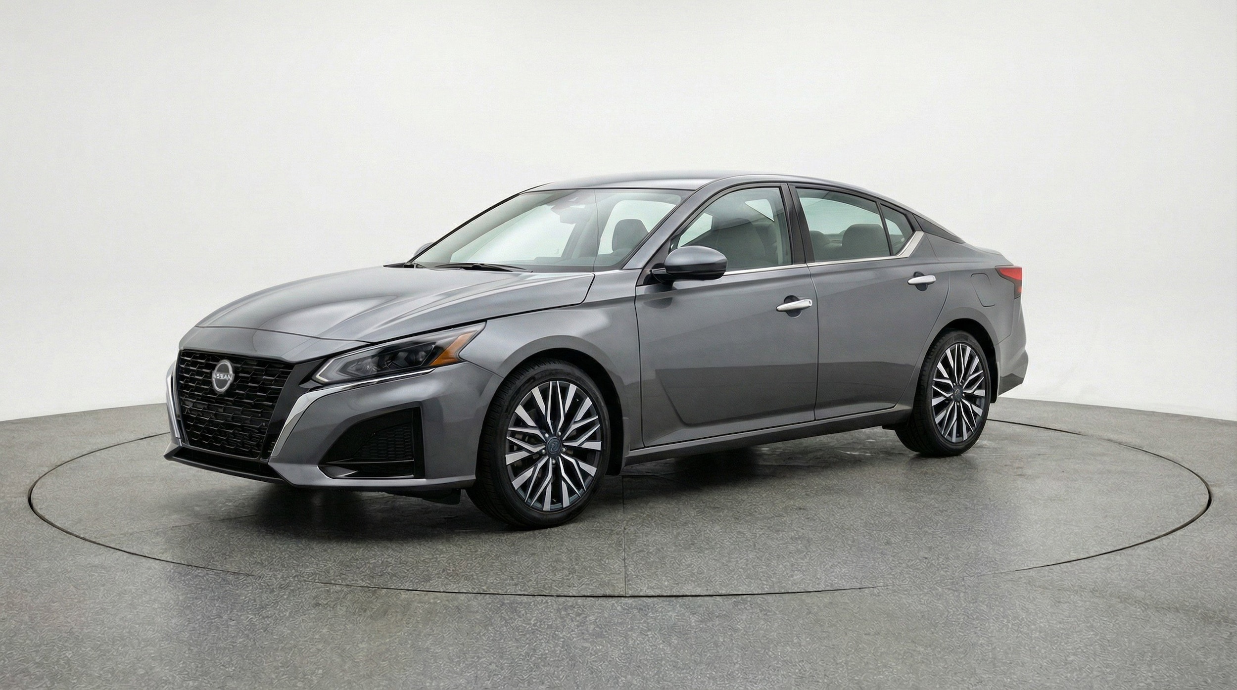 Thumbnail: 2025 Nissan Altima - 3