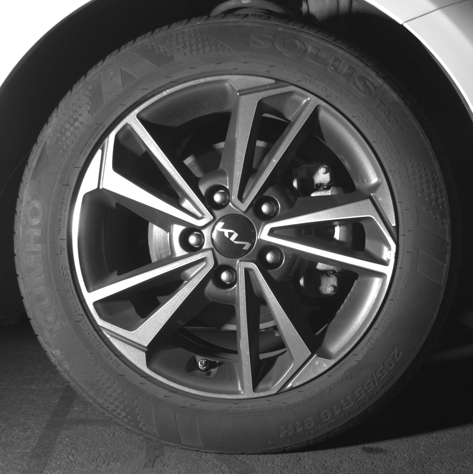 Thumbnail: 2024 Kia Forte - 15