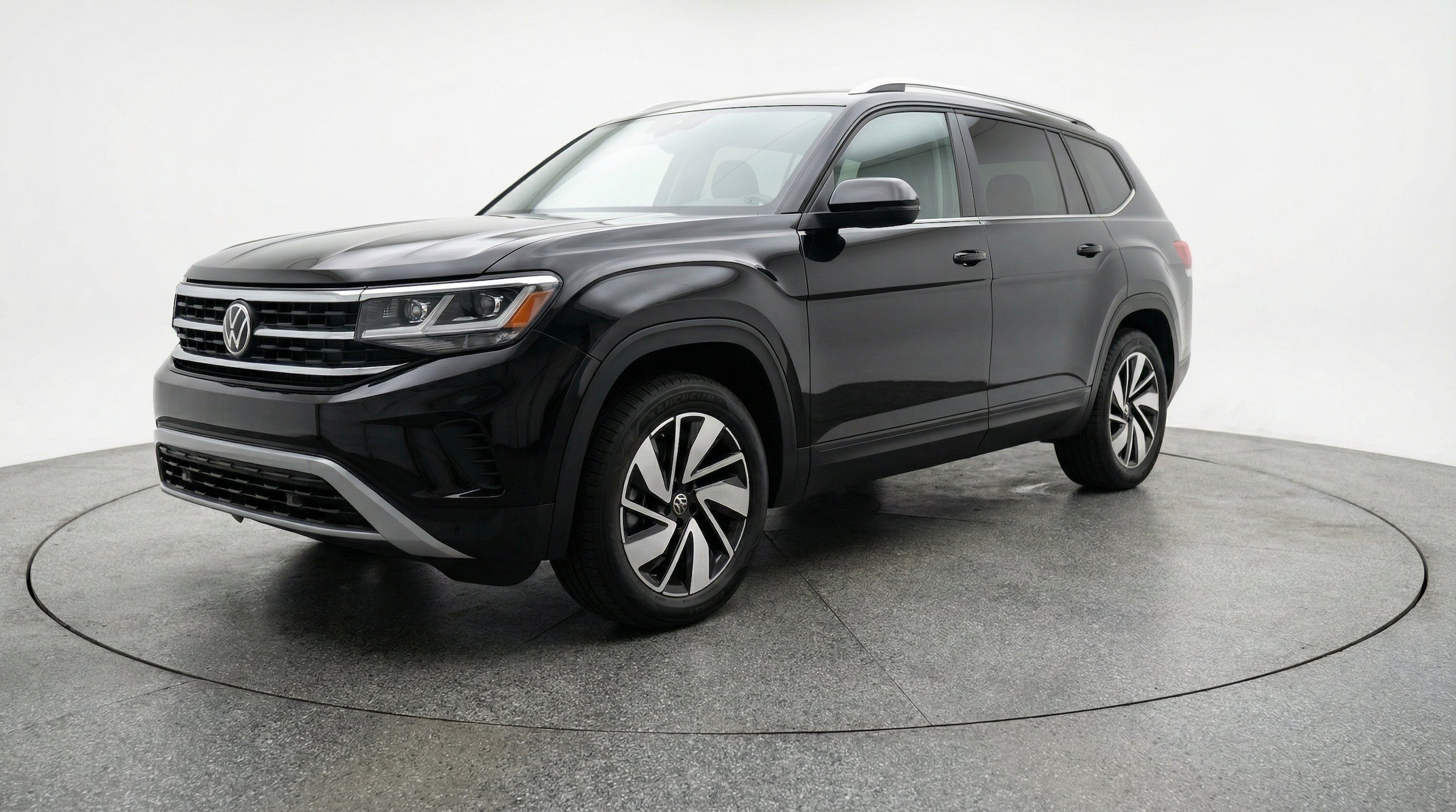 Thumbnail: 2026 Volkswagen Atlas - 3