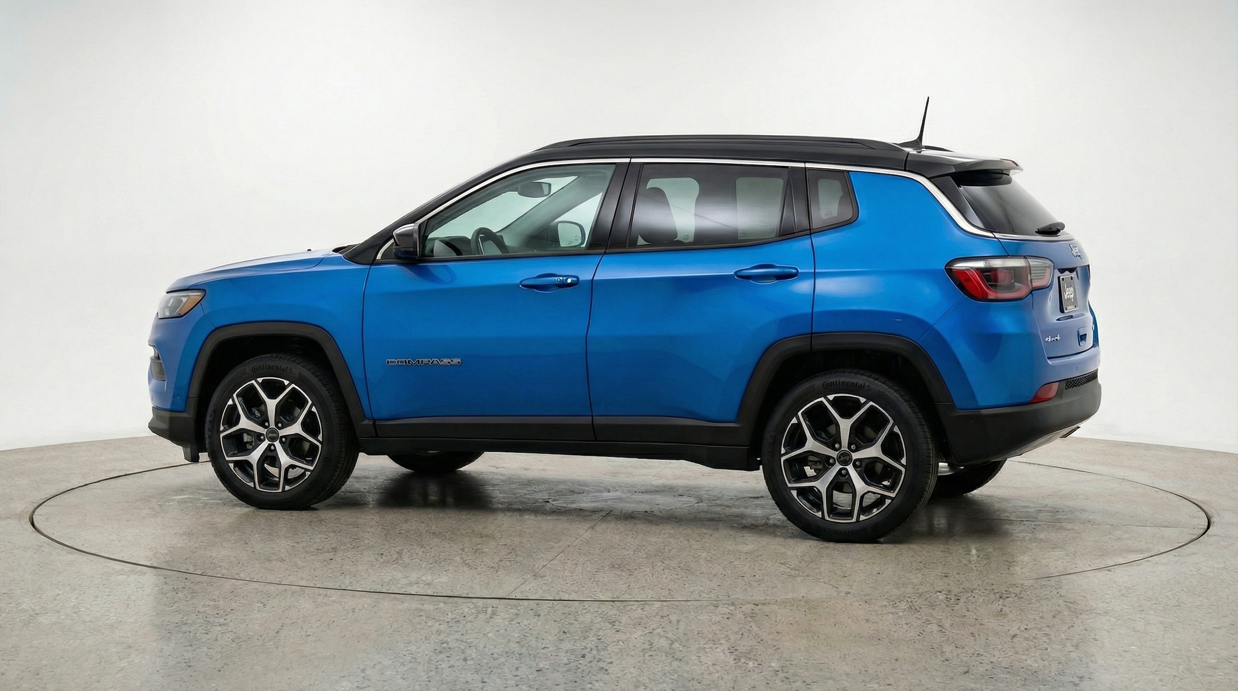 Thumbnail: 2025 Jeep Compass - 4