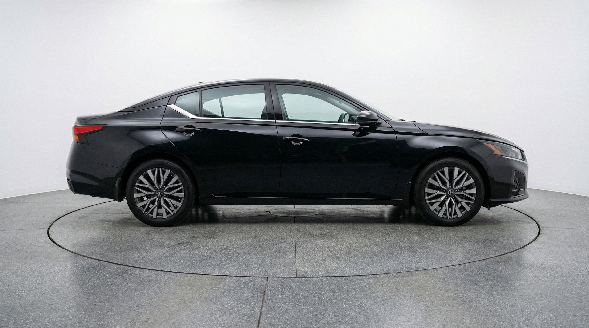 Thumbnail: 2025 Nissan Altima - 11