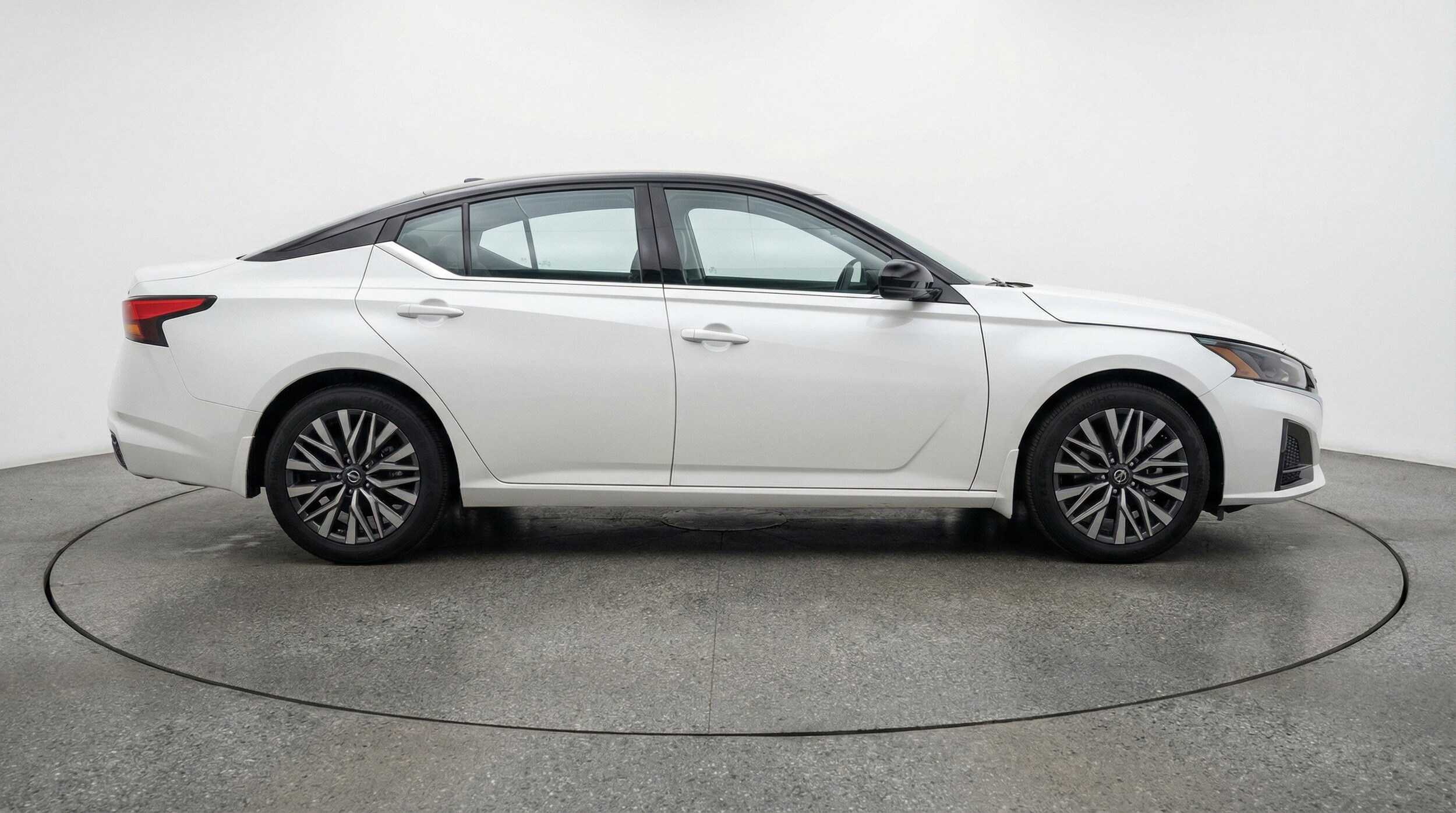 Thumbnail: 2025 Nissan Altima - 11