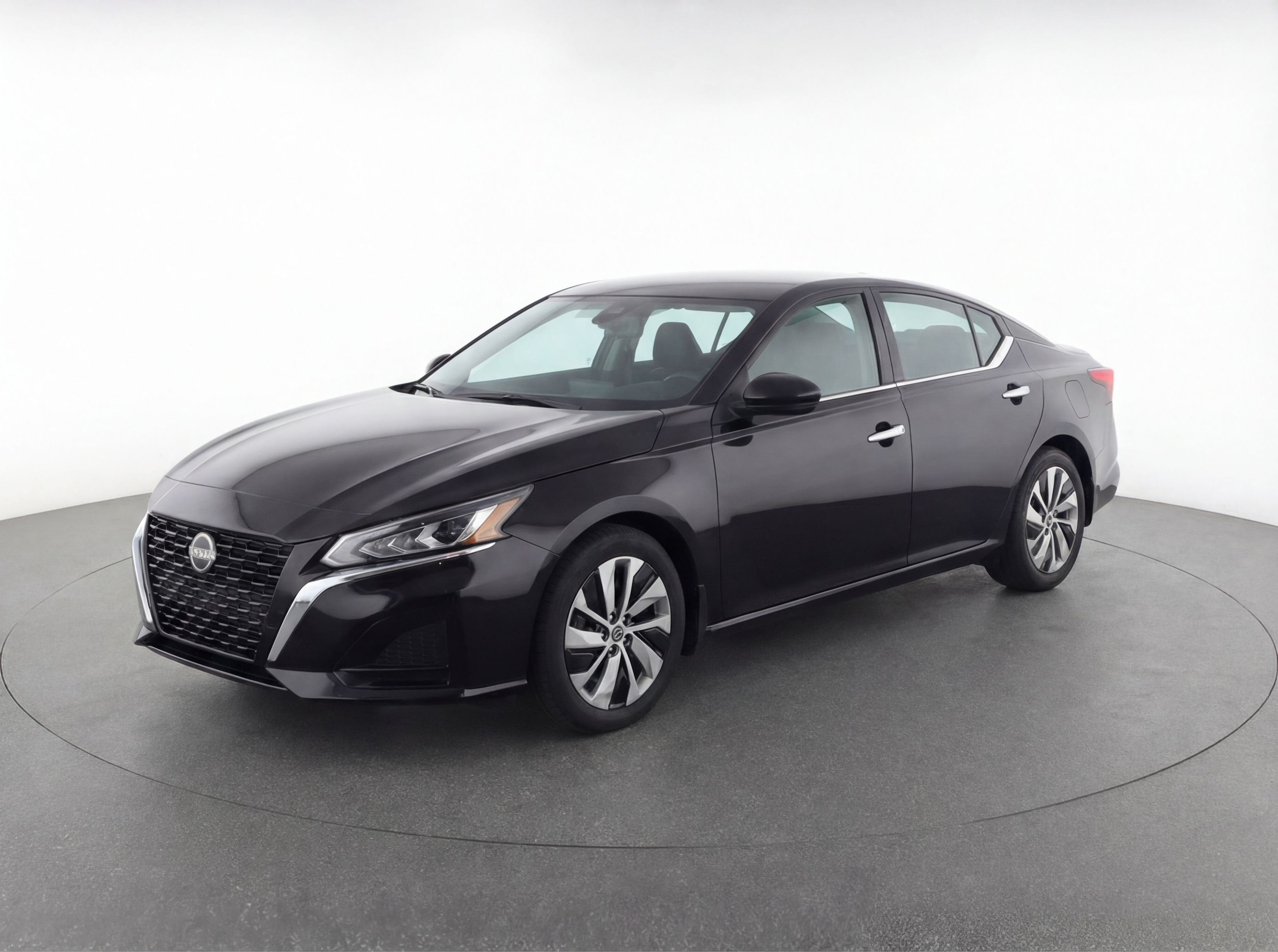 Thumbnail: 2023 Nissan Altima - 3