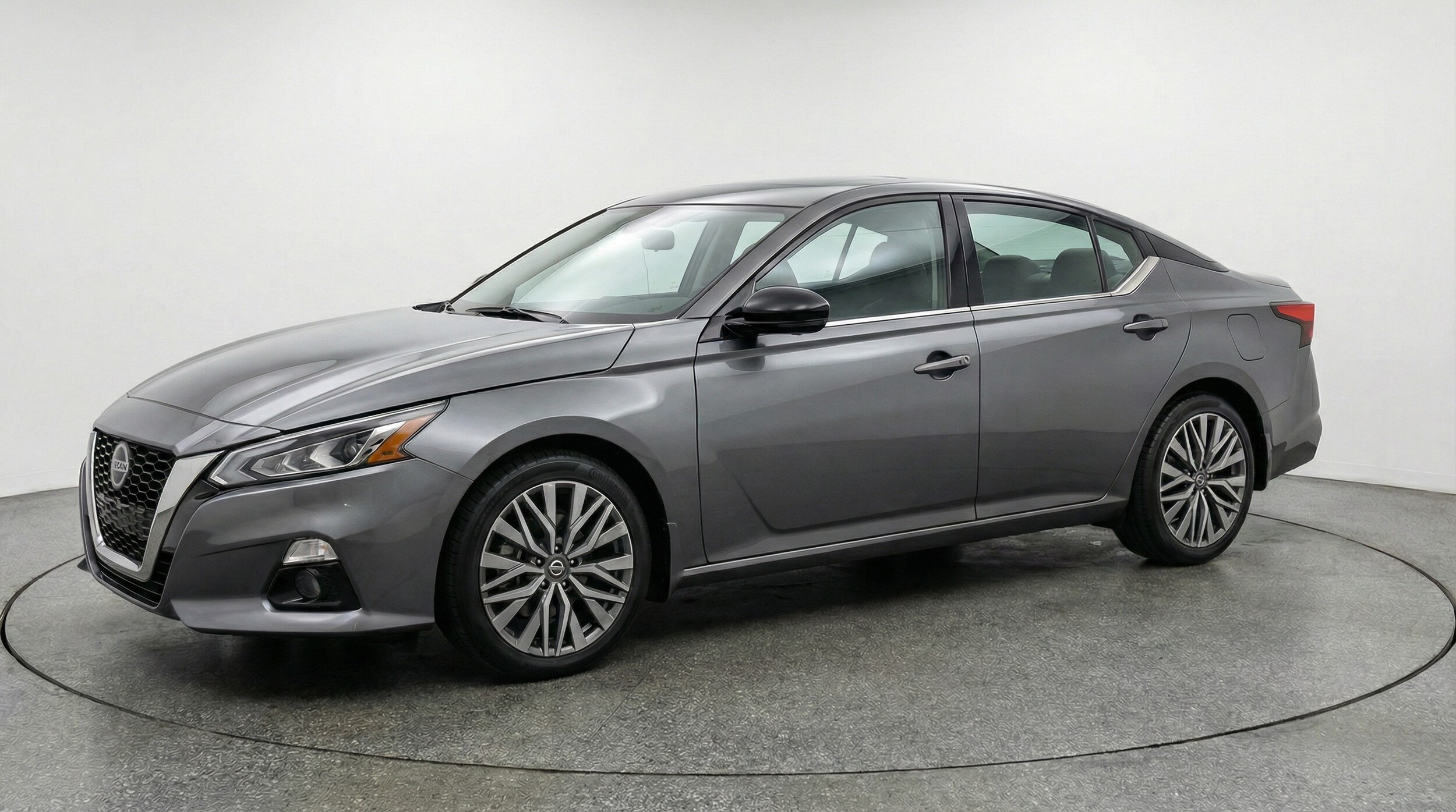 Thumbnail: 2025 Nissan Altima - 3