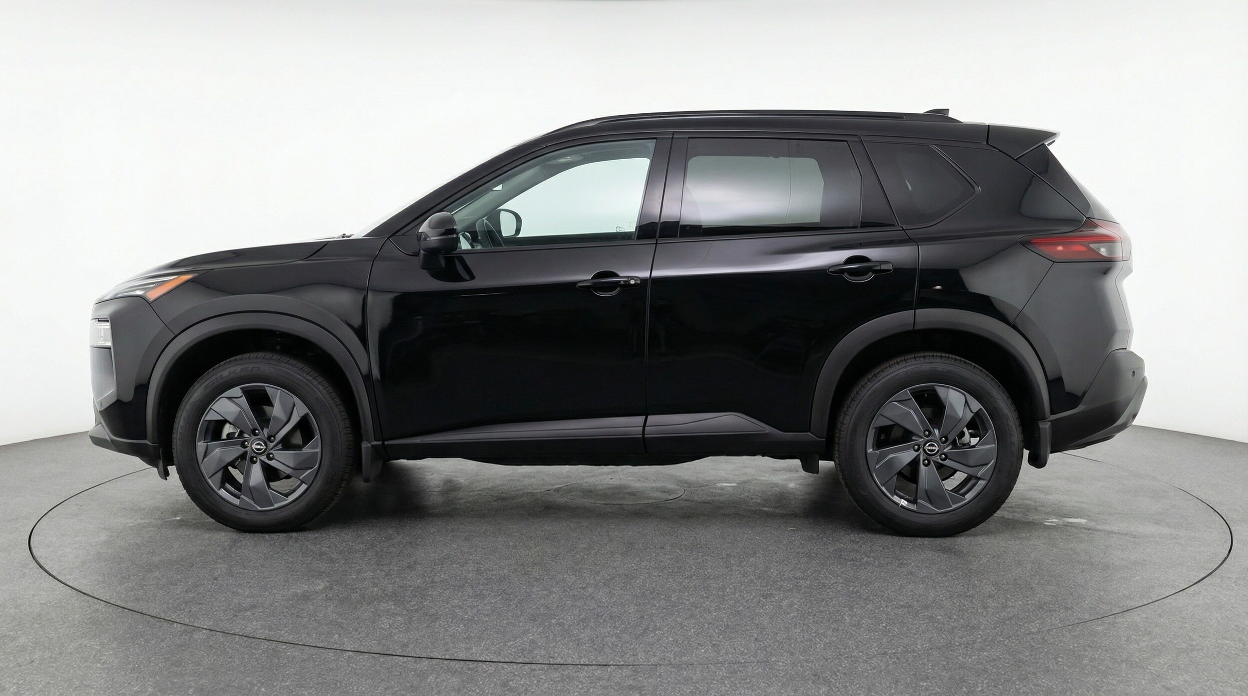 Thumbnail: 2025 Nissan Rogue - 4