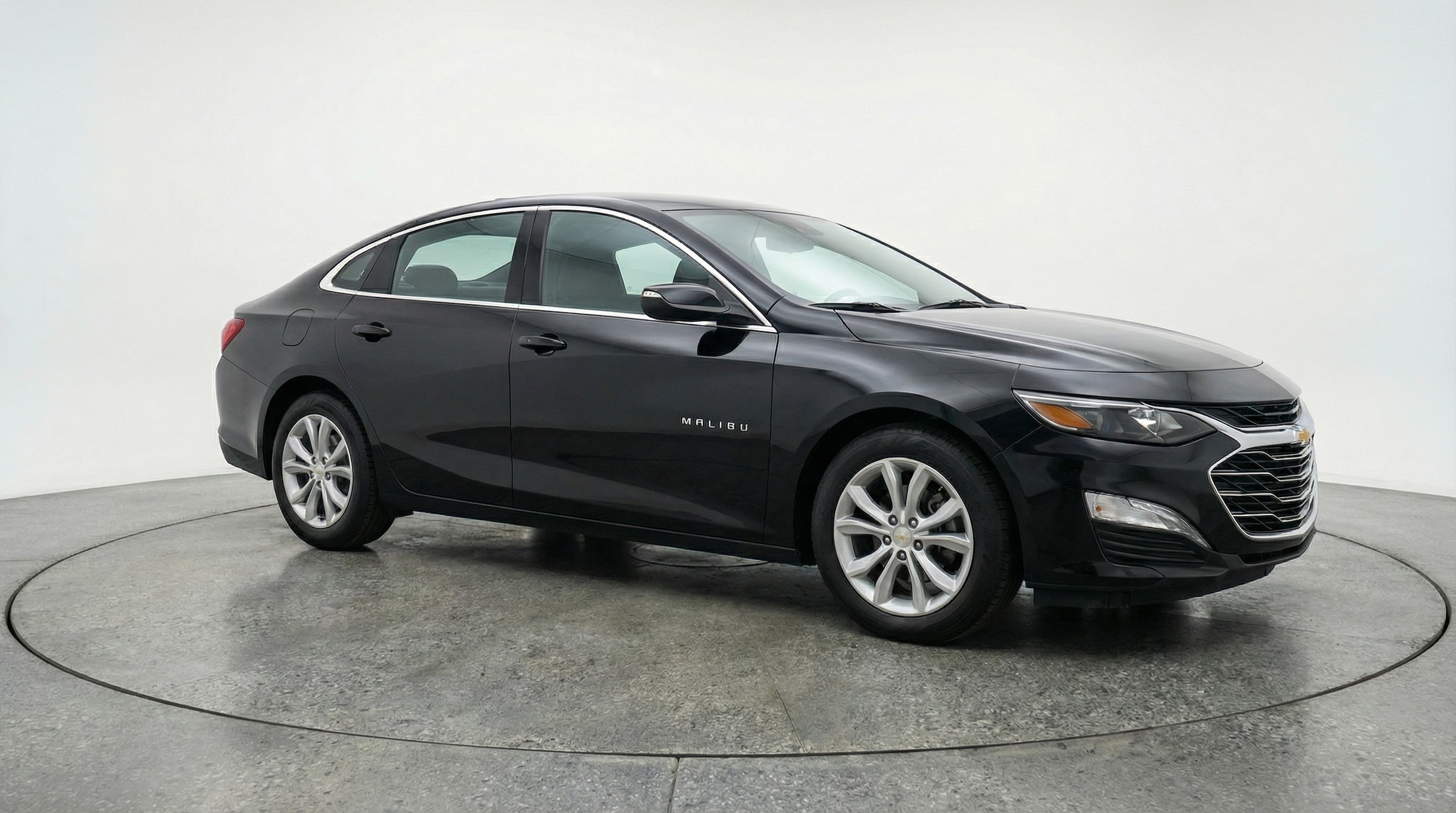 Thumbnail: 2024 Chevrolet Malibu - 1