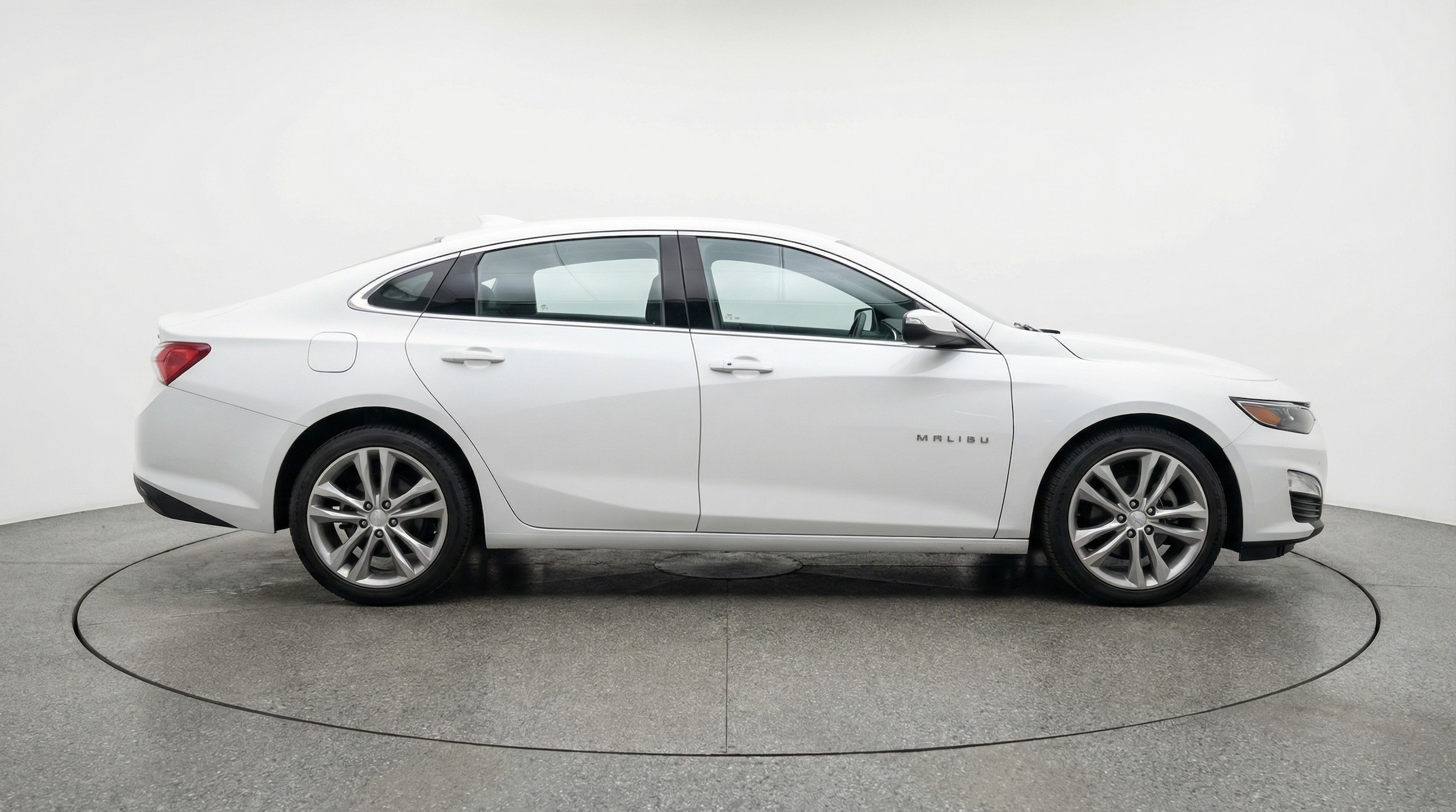 Thumbnail: 2024 Chevrolet Malibu - 8