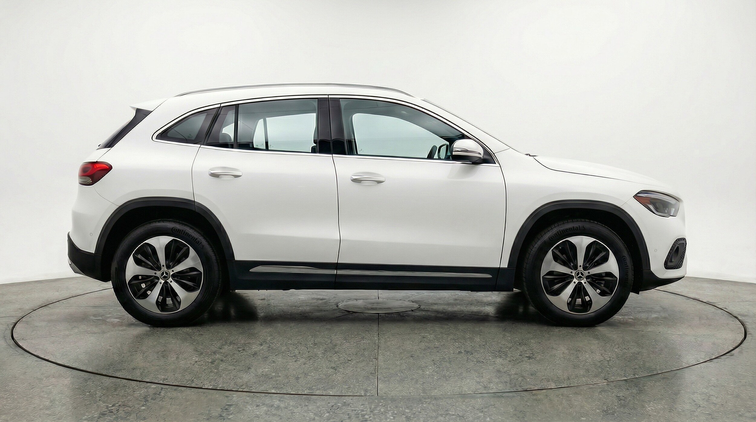 Thumbnail: 2025 Mercedes-Benz GLA - 11