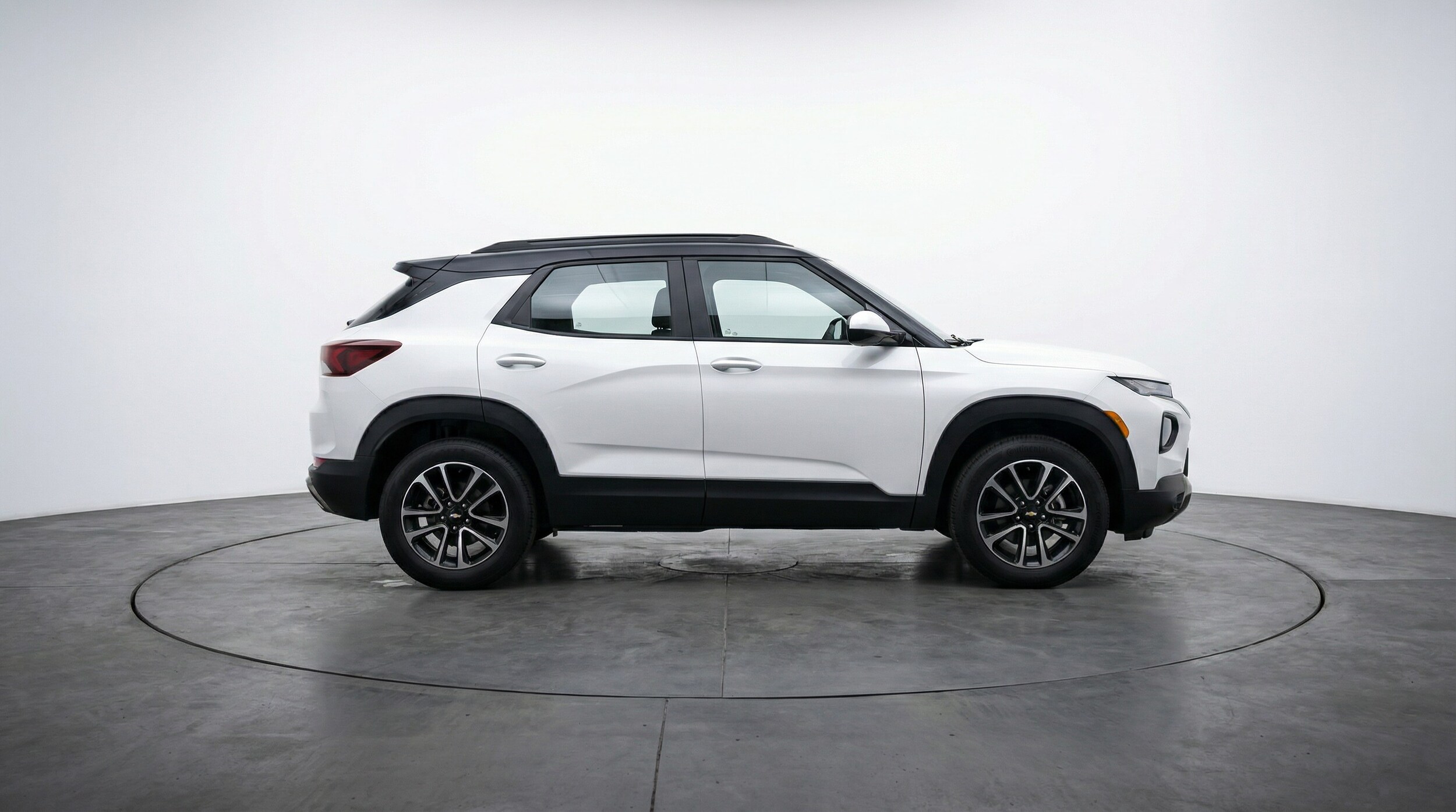 Thumbnail: 2025 Chevrolet TrailBlazer - 8