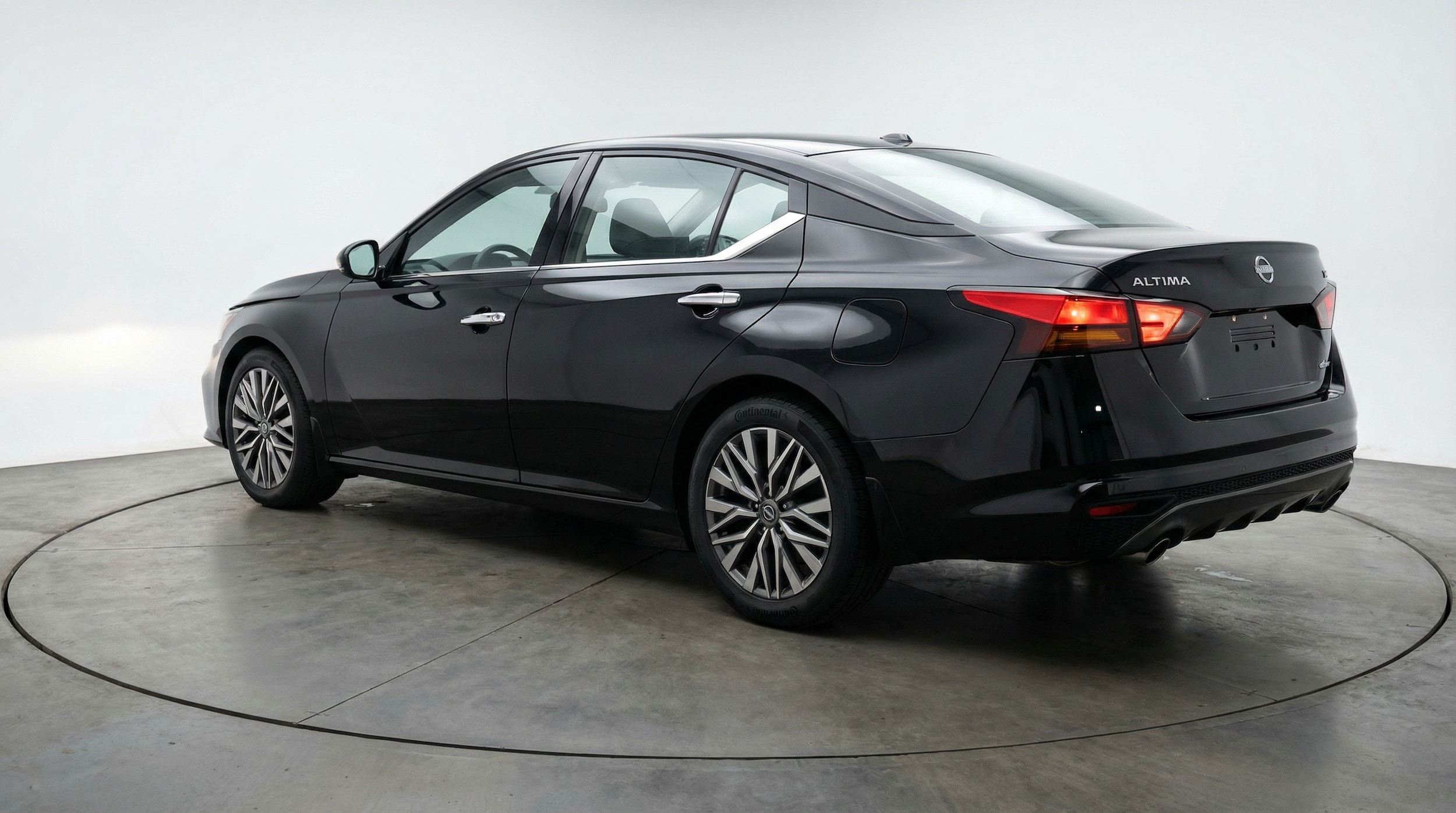 Thumbnail: 2025 Nissan Altima - 5