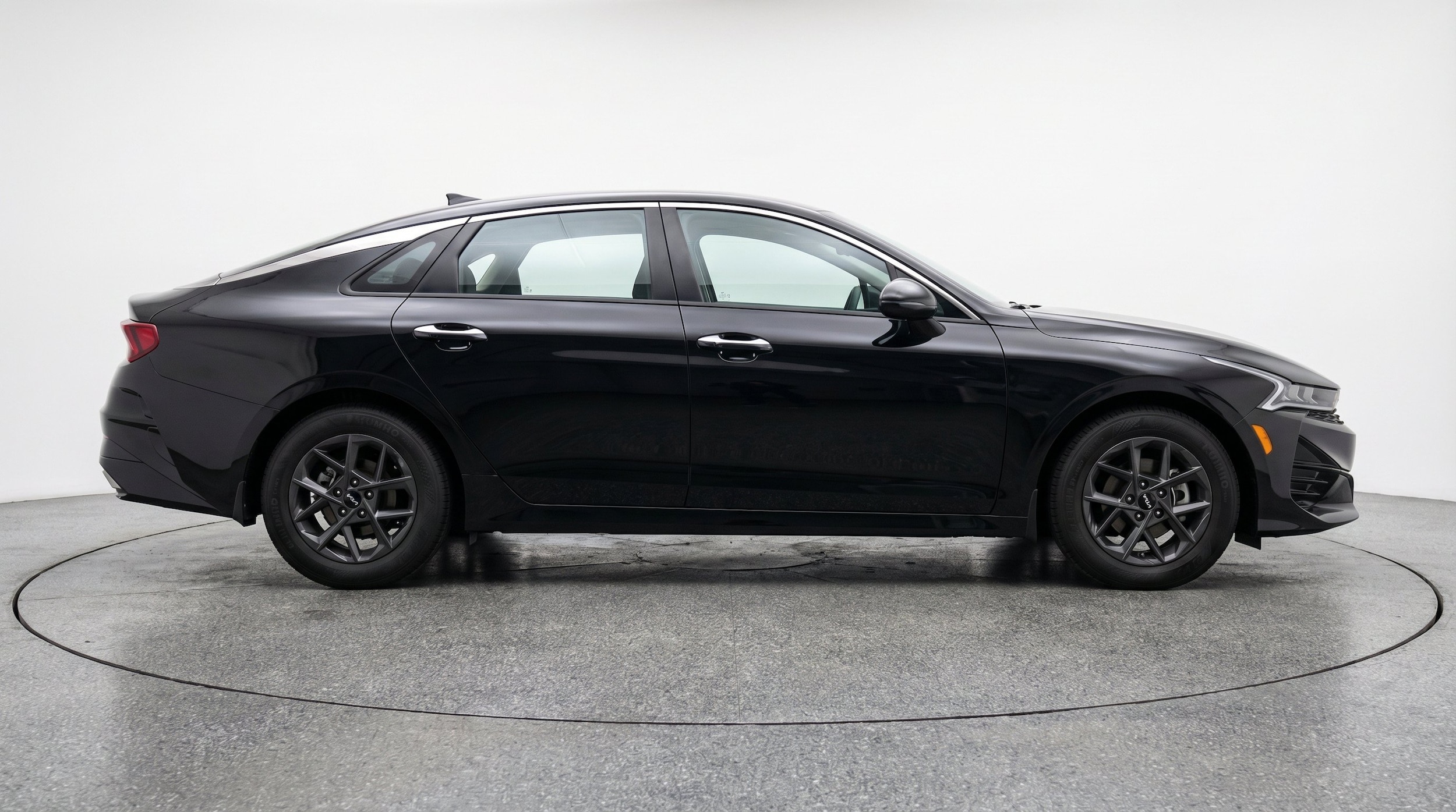 Thumbnail: 2025 Kia K5 - 11