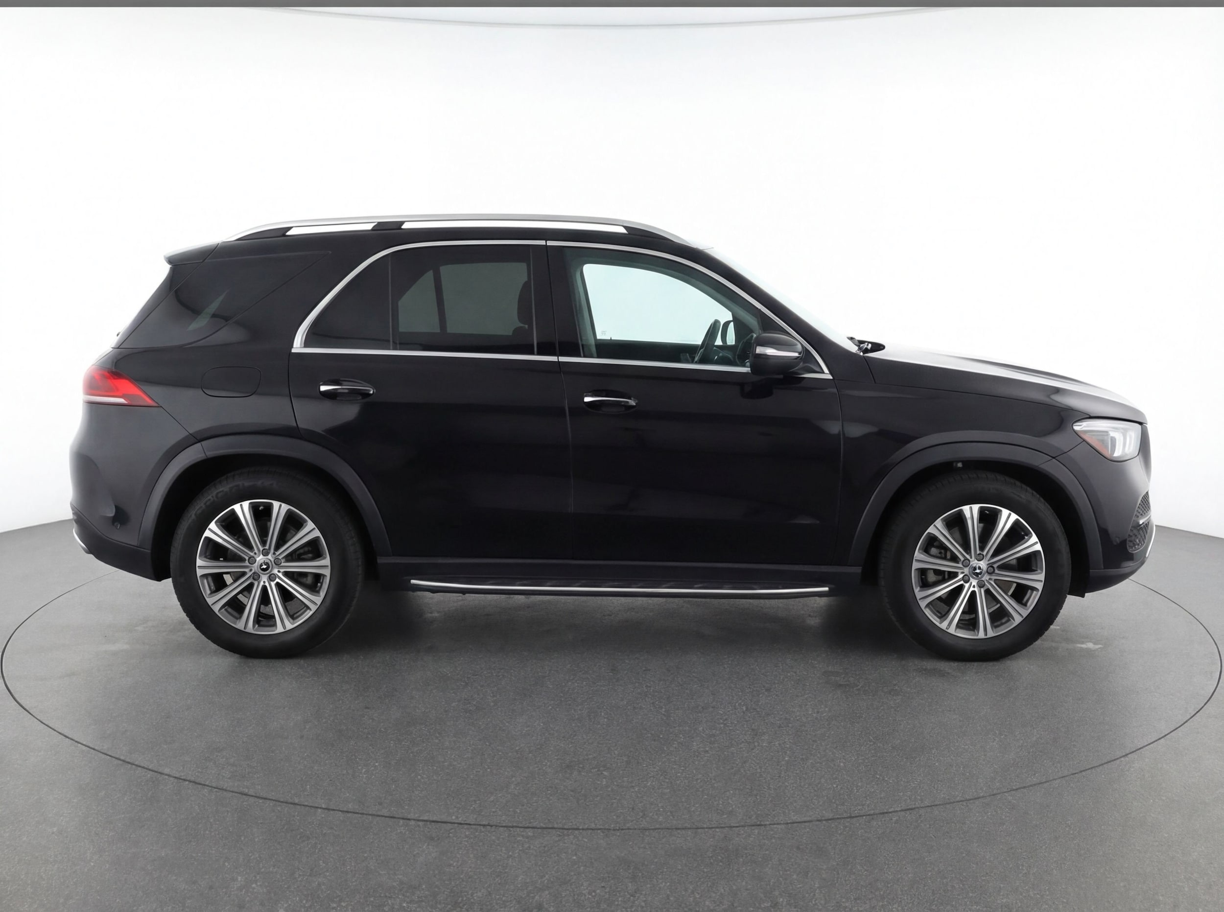 Thumbnail: 2024 Mercedes-Benz GLC - 11