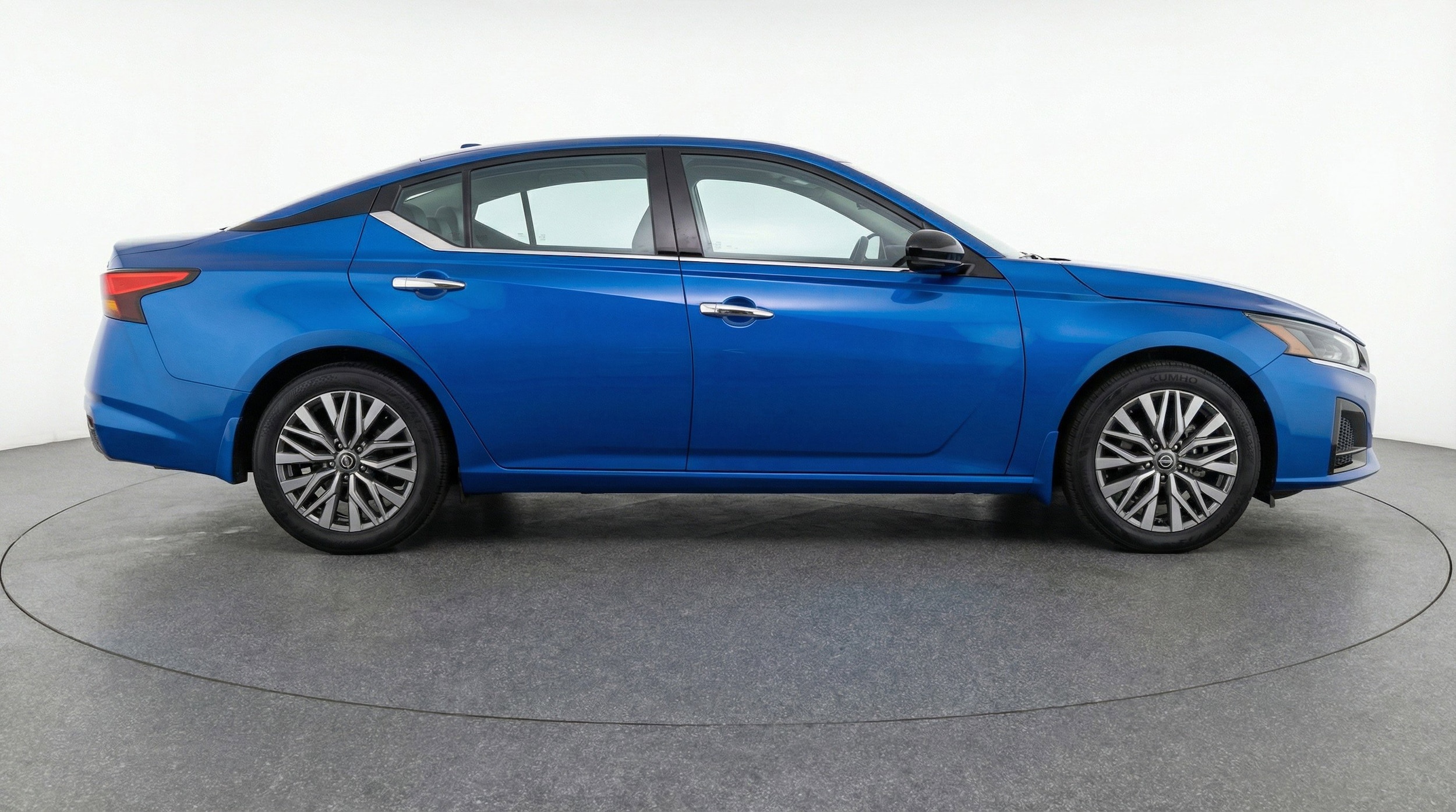 Thumbnail: 2025 Nissan Altima - 11