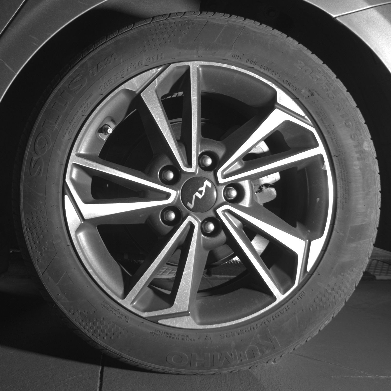 Thumbnail: 2024 Kia Forte - 16