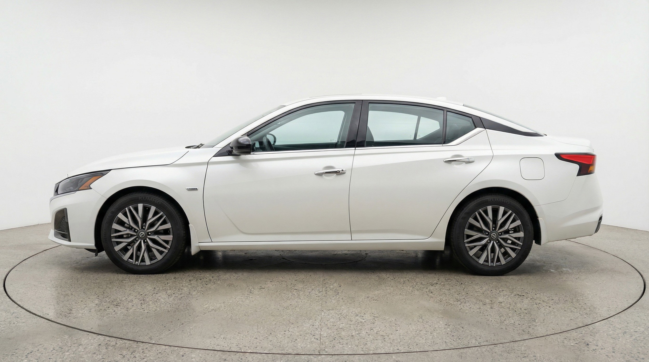 Thumbnail: 2025 Nissan Altima - 5