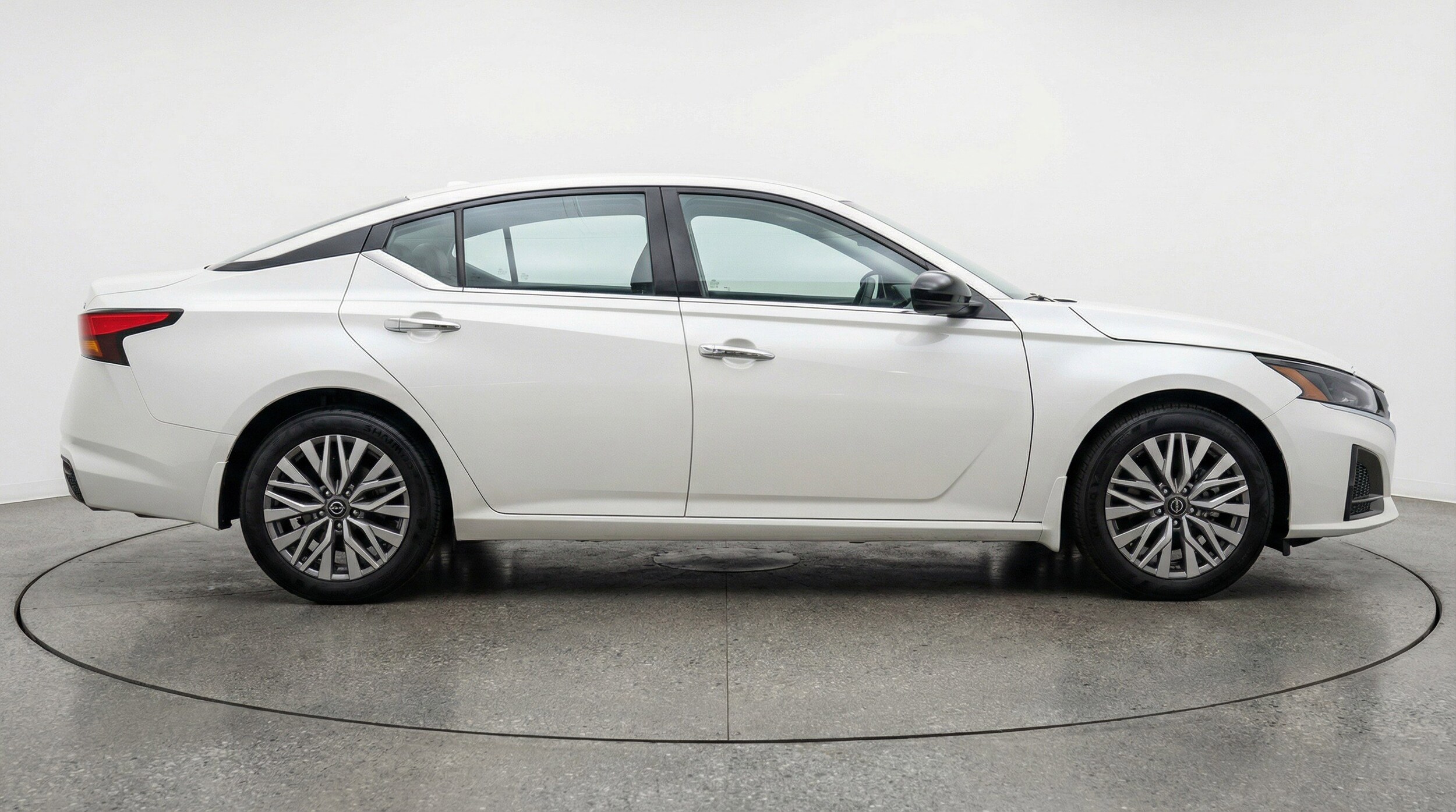 Thumbnail: 2025 Nissan Altima - 11
