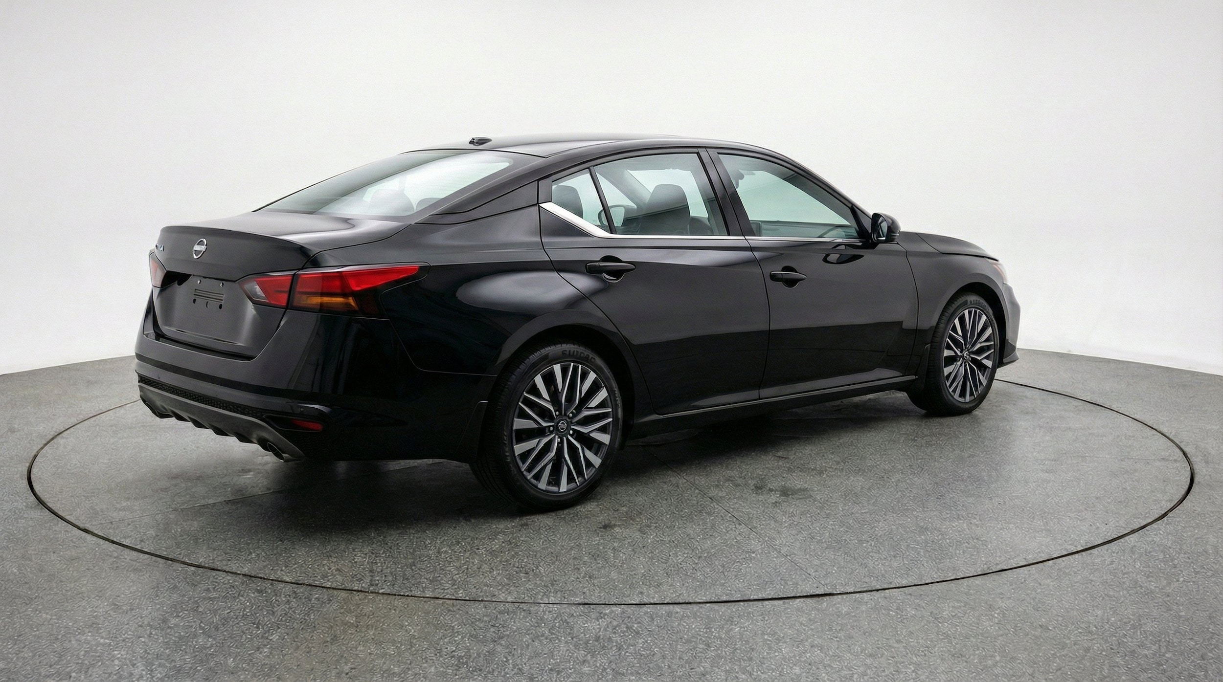 Thumbnail: 2025 Nissan Altima - 9