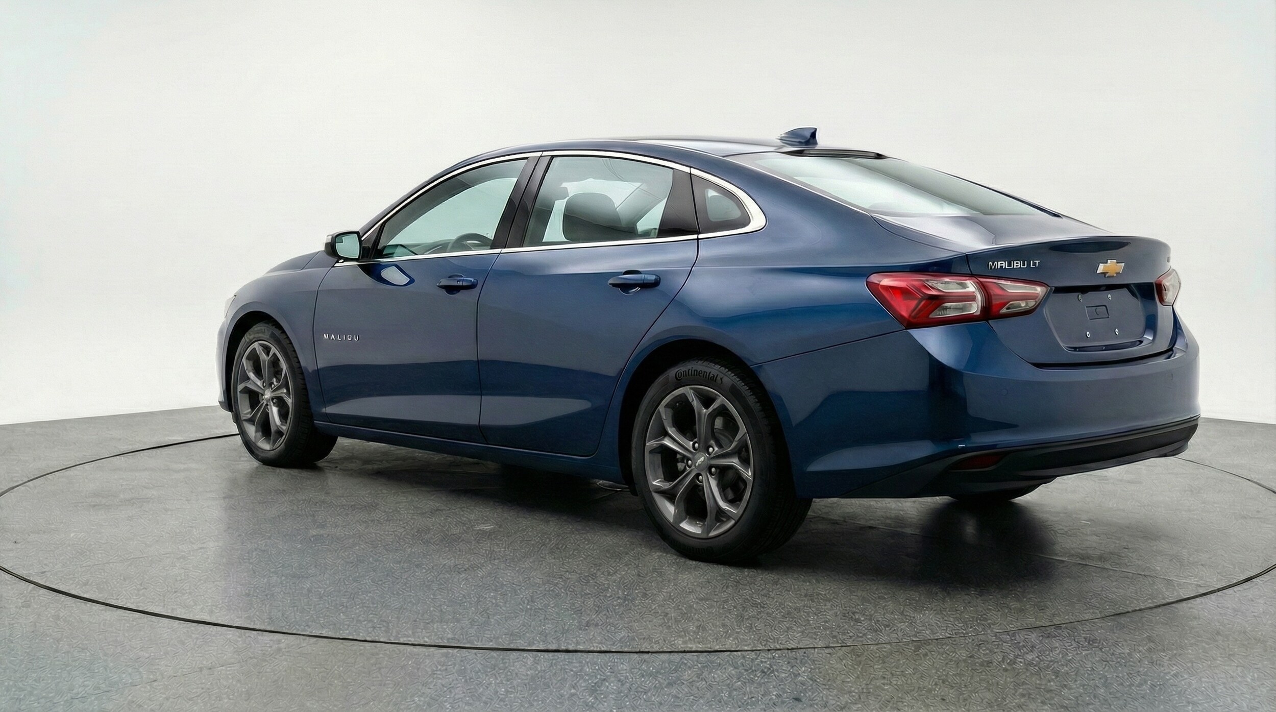 Thumbnail: 2024 Chevrolet Malibu - 5