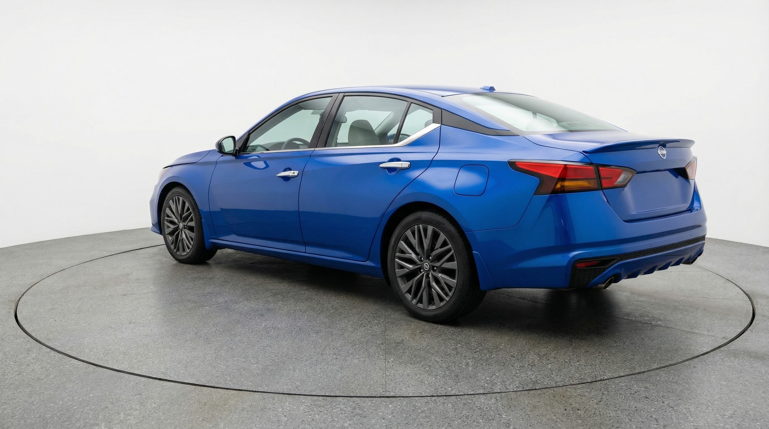 Thumbnail: 2025 Nissan Altima - 5