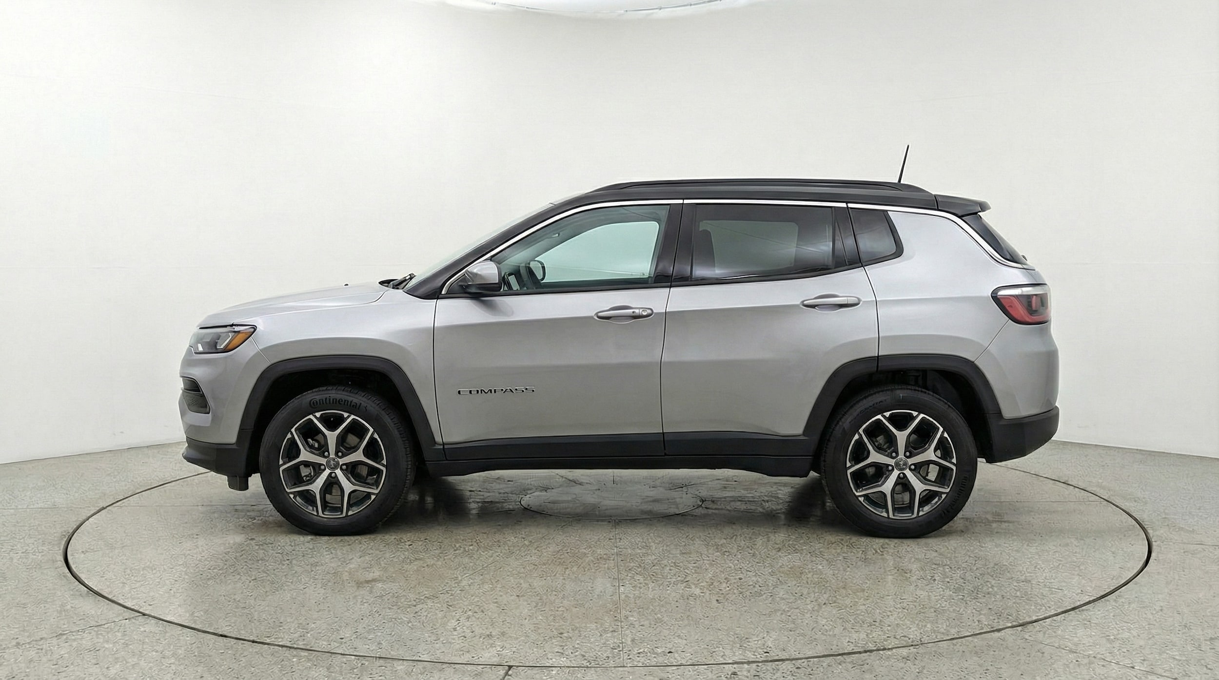 Thumbnail: 2025 Jeep Compass - 4