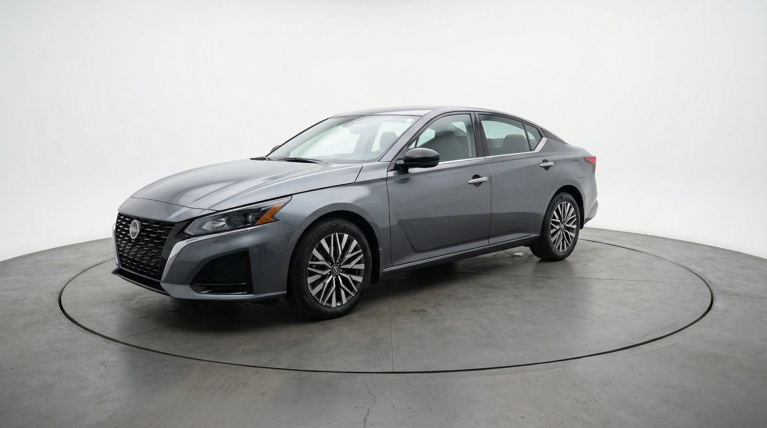 Thumbnail: 2025 Nissan Altima - 3