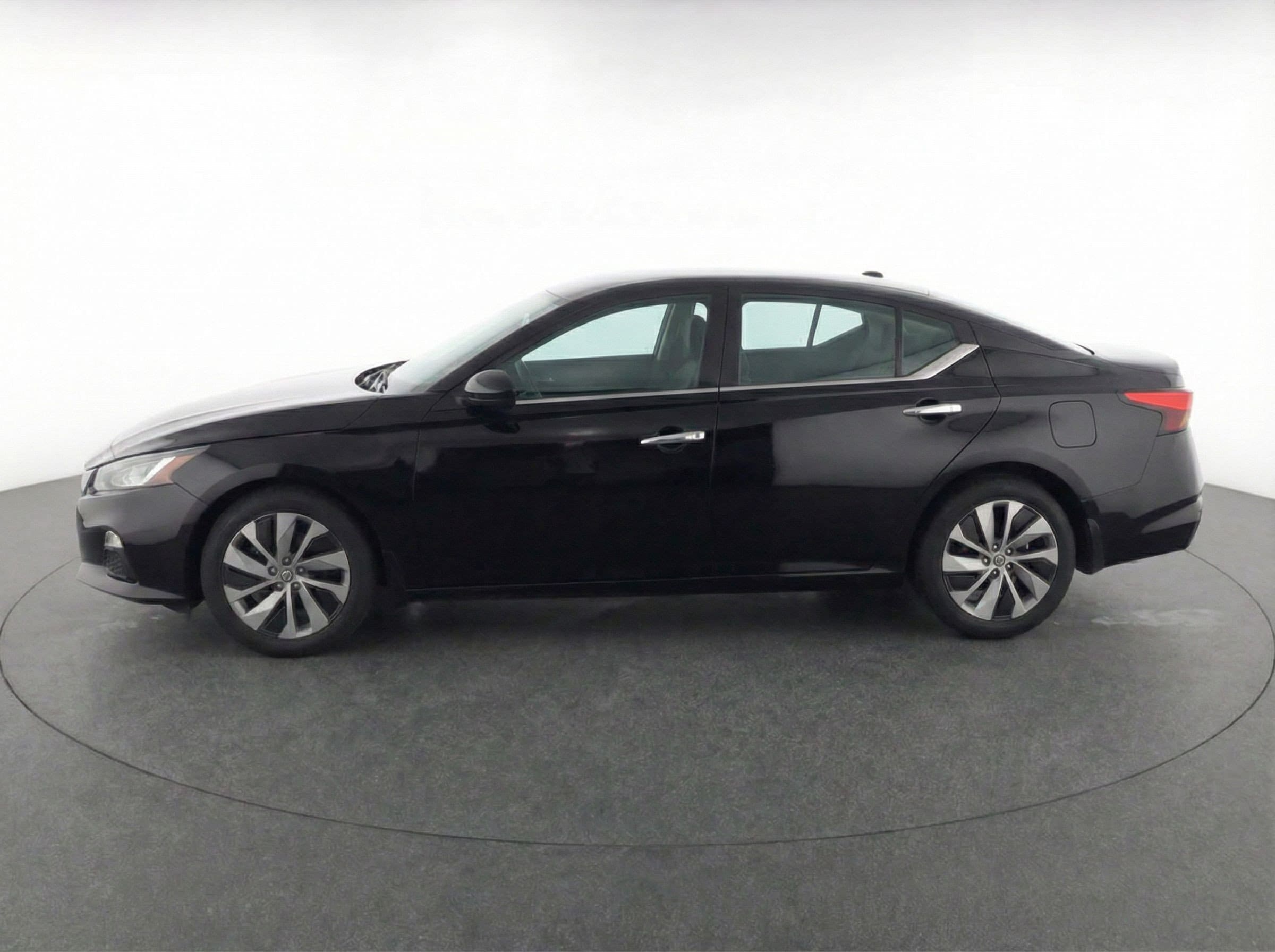 Thumbnail: 2023 Nissan Altima - 5