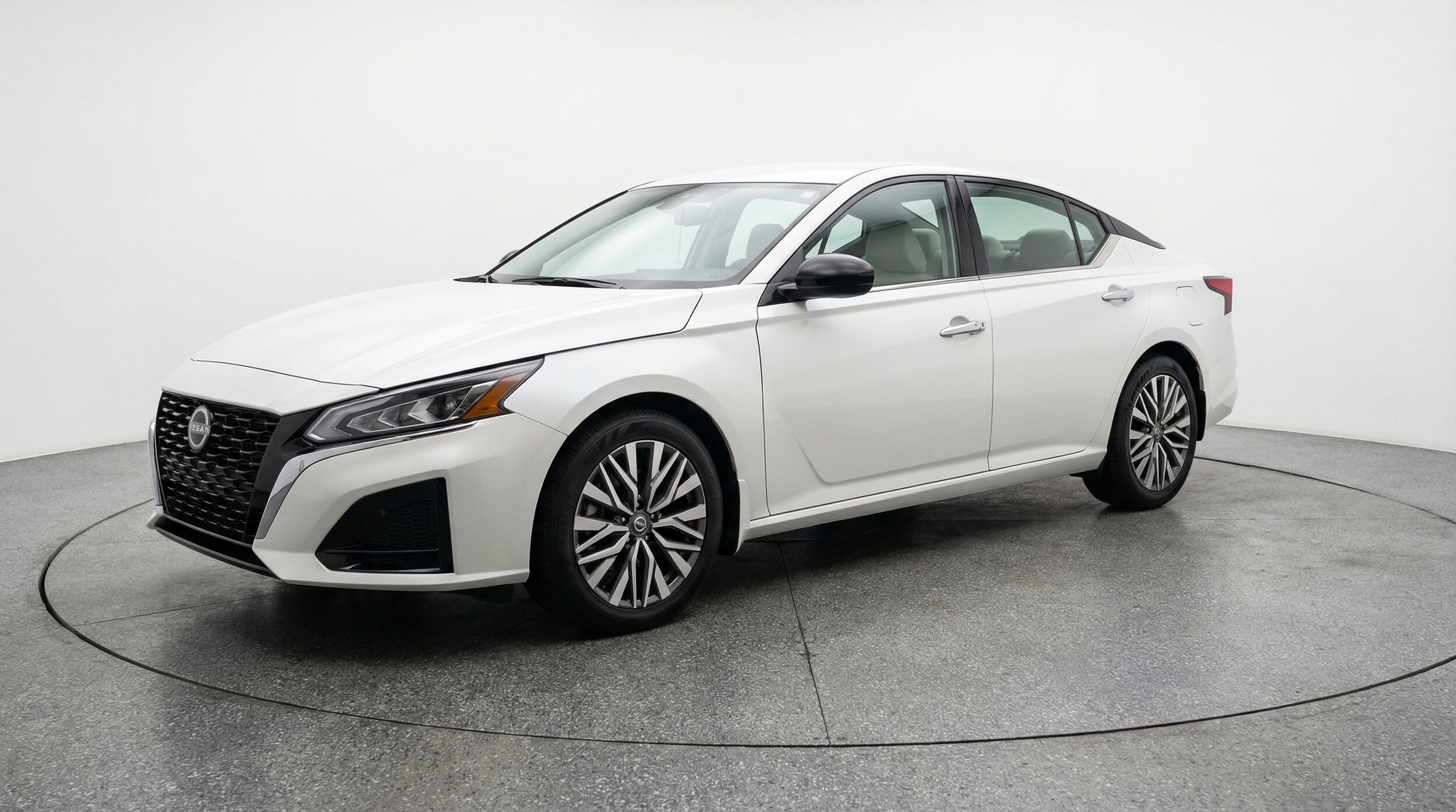 Thumbnail: 2025 Nissan Altima - 3