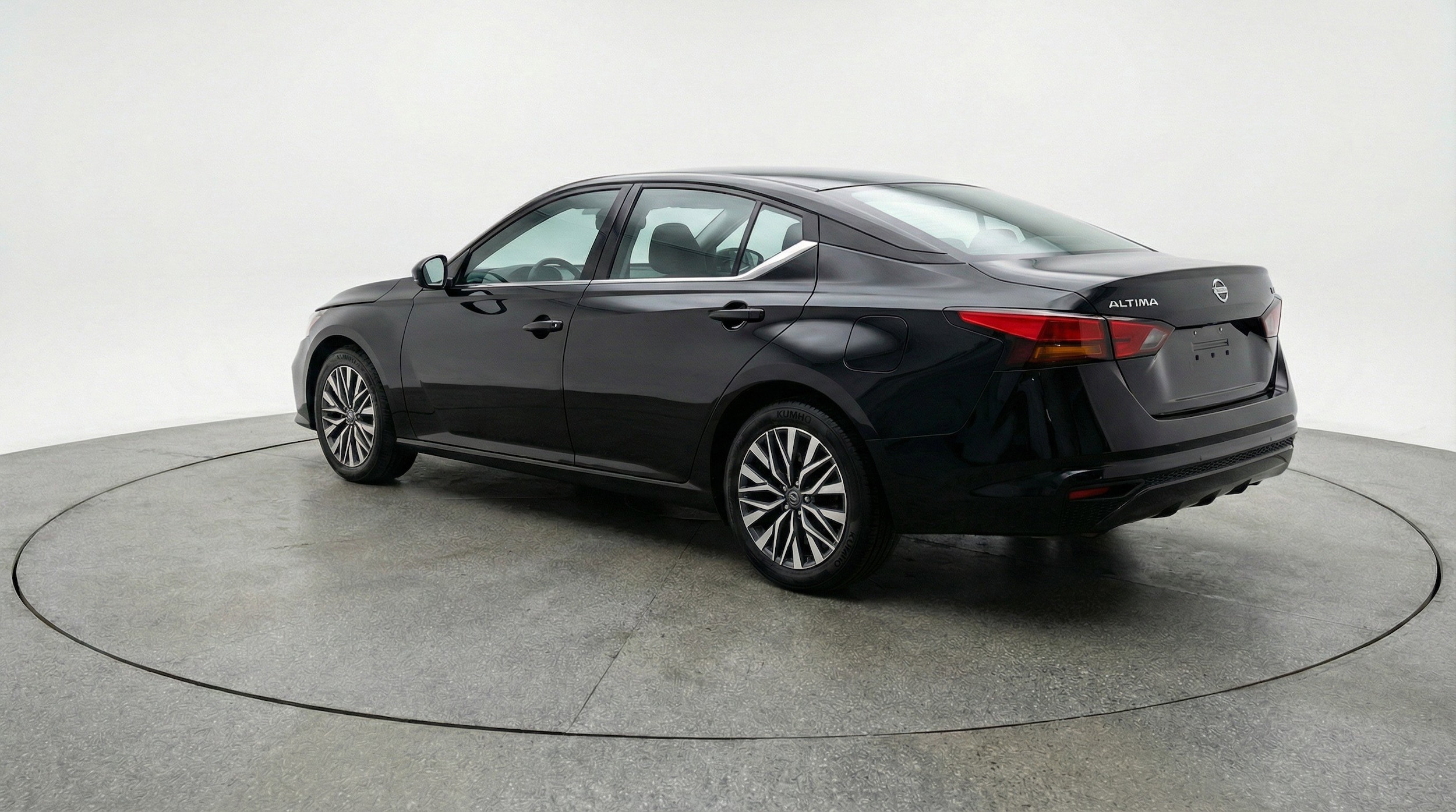 Thumbnail: 2025 Nissan Altima - 6