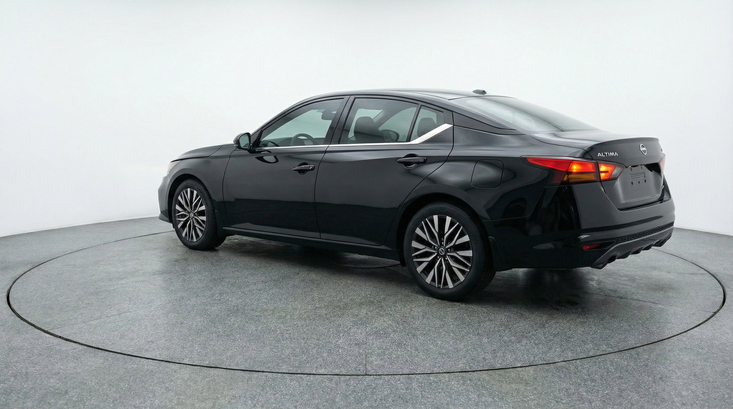 Thumbnail: 2025 Nissan Altima - 6