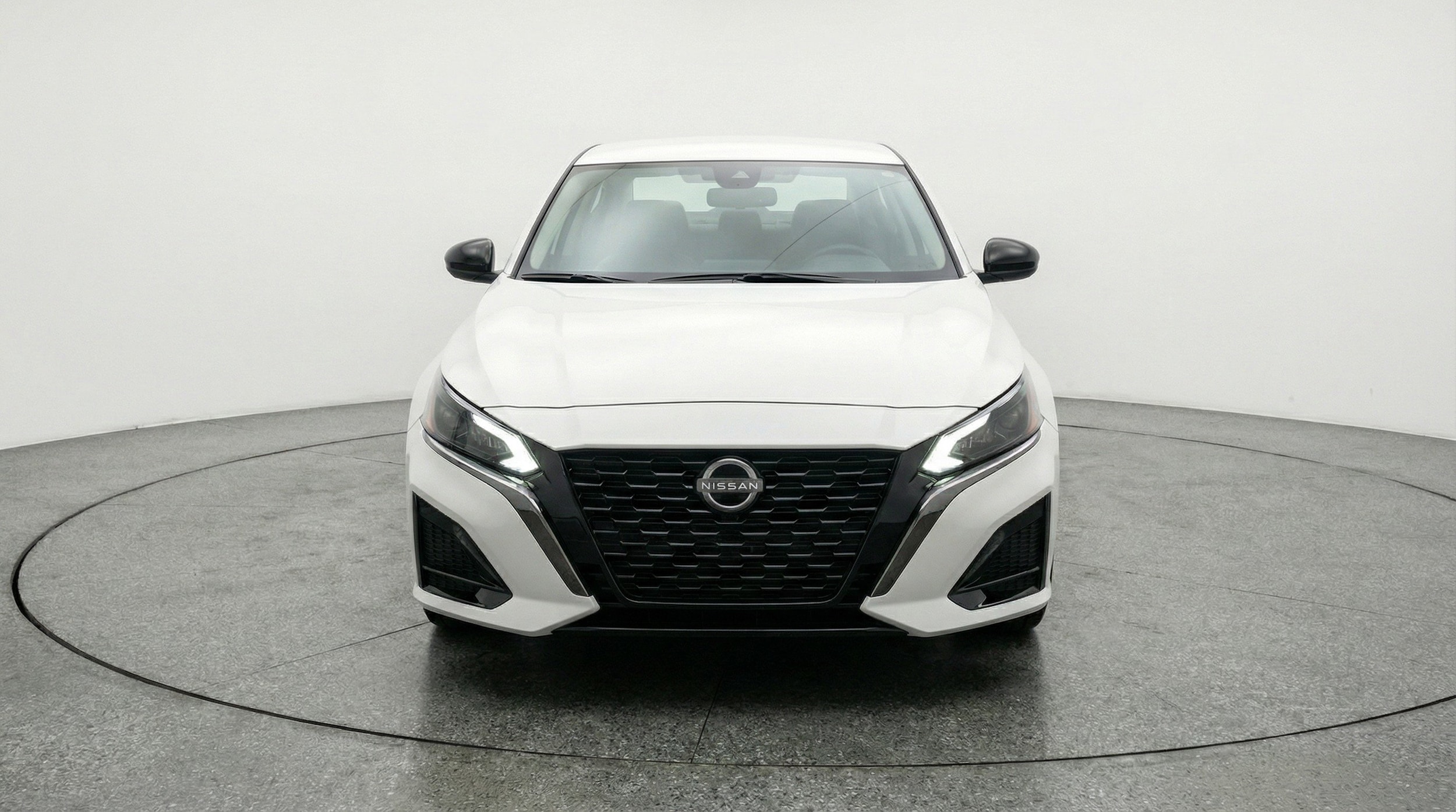 Thumbnail: 2025 Nissan Altima - 2