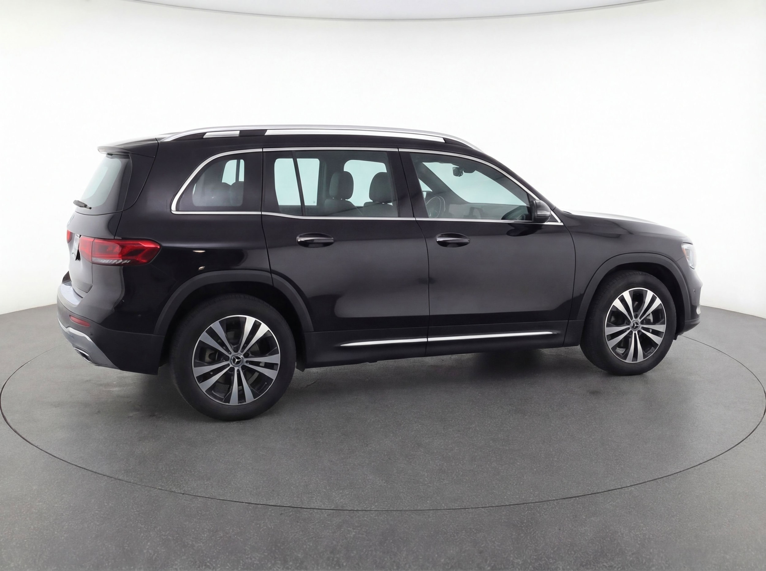 Thumbnail: 2024 Mercedes-Benz GLB - 9
