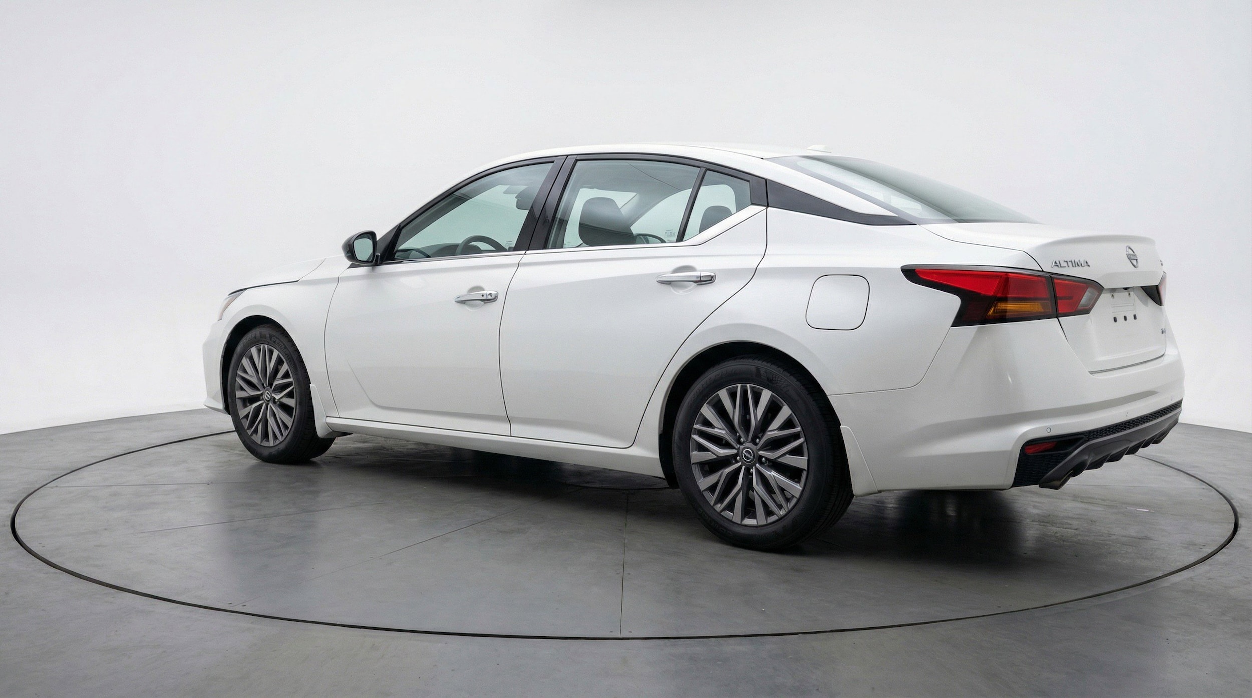 Thumbnail: 2025 Nissan Altima - 6
