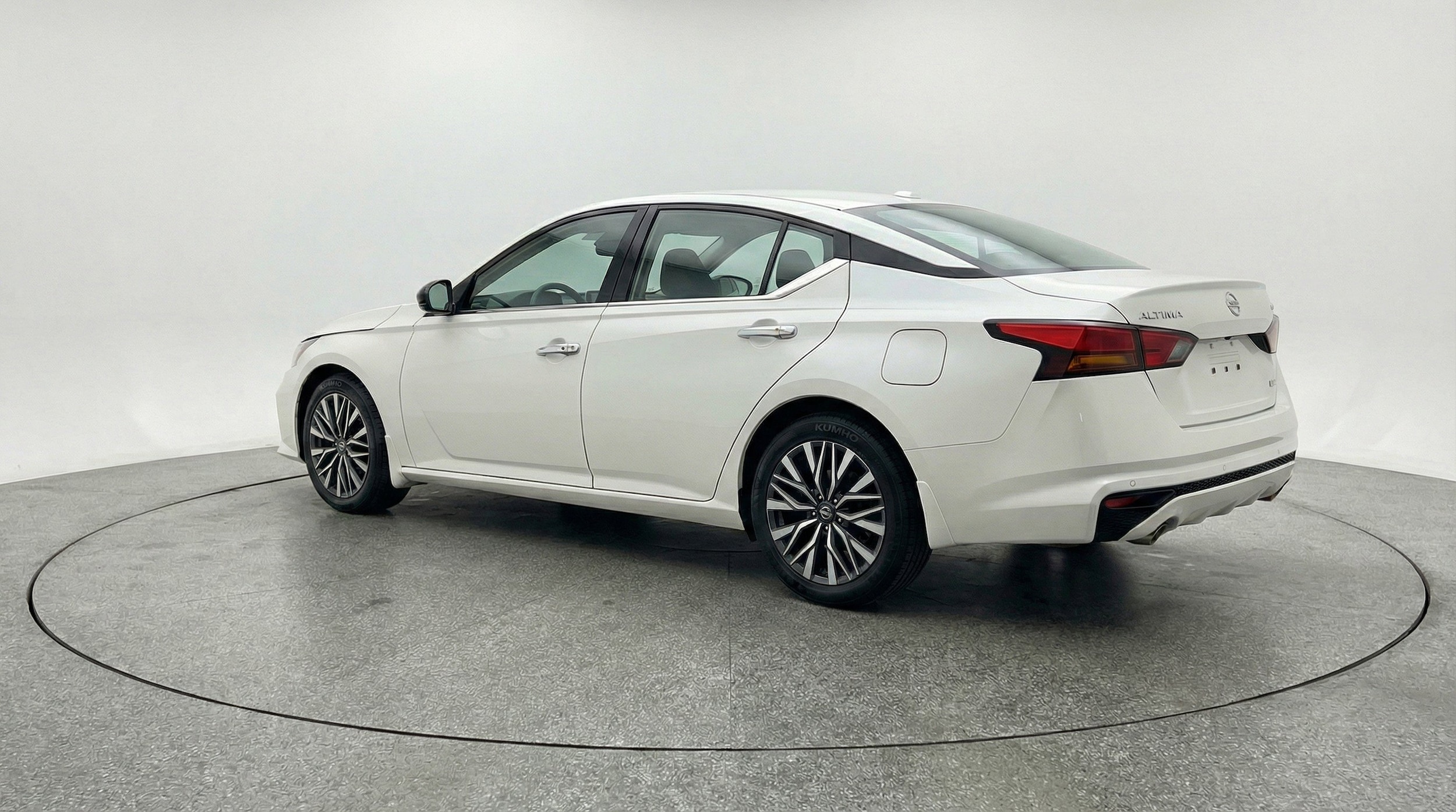 Thumbnail: 2025 Nissan Altima - 6